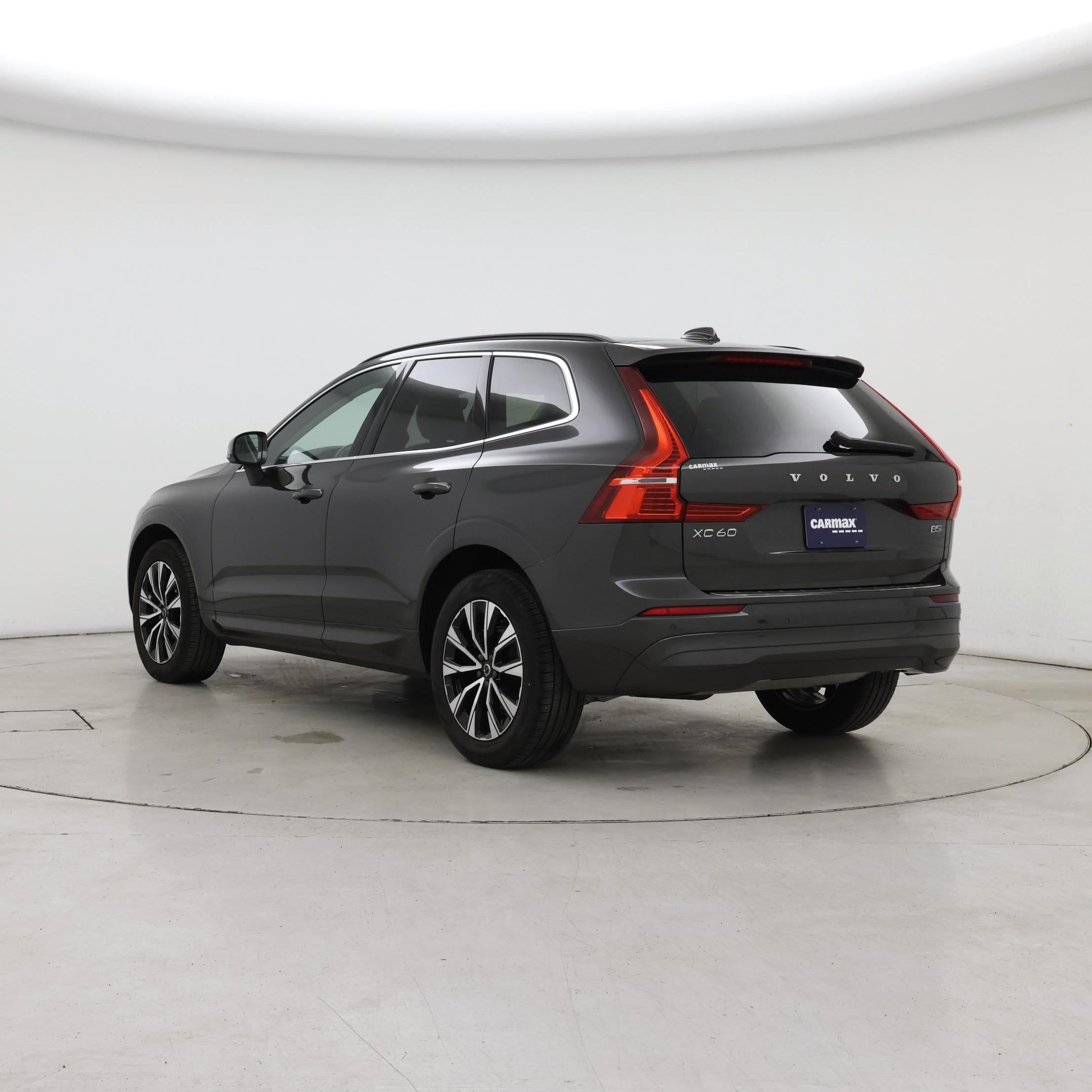 Thumbnail: 2023 Volvo XC60 - 2