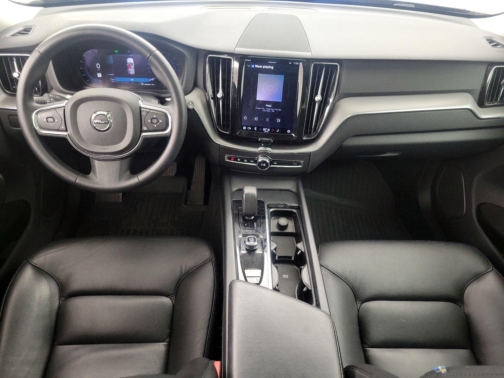 Thumbnail: 2023 Volvo XC60 - 9