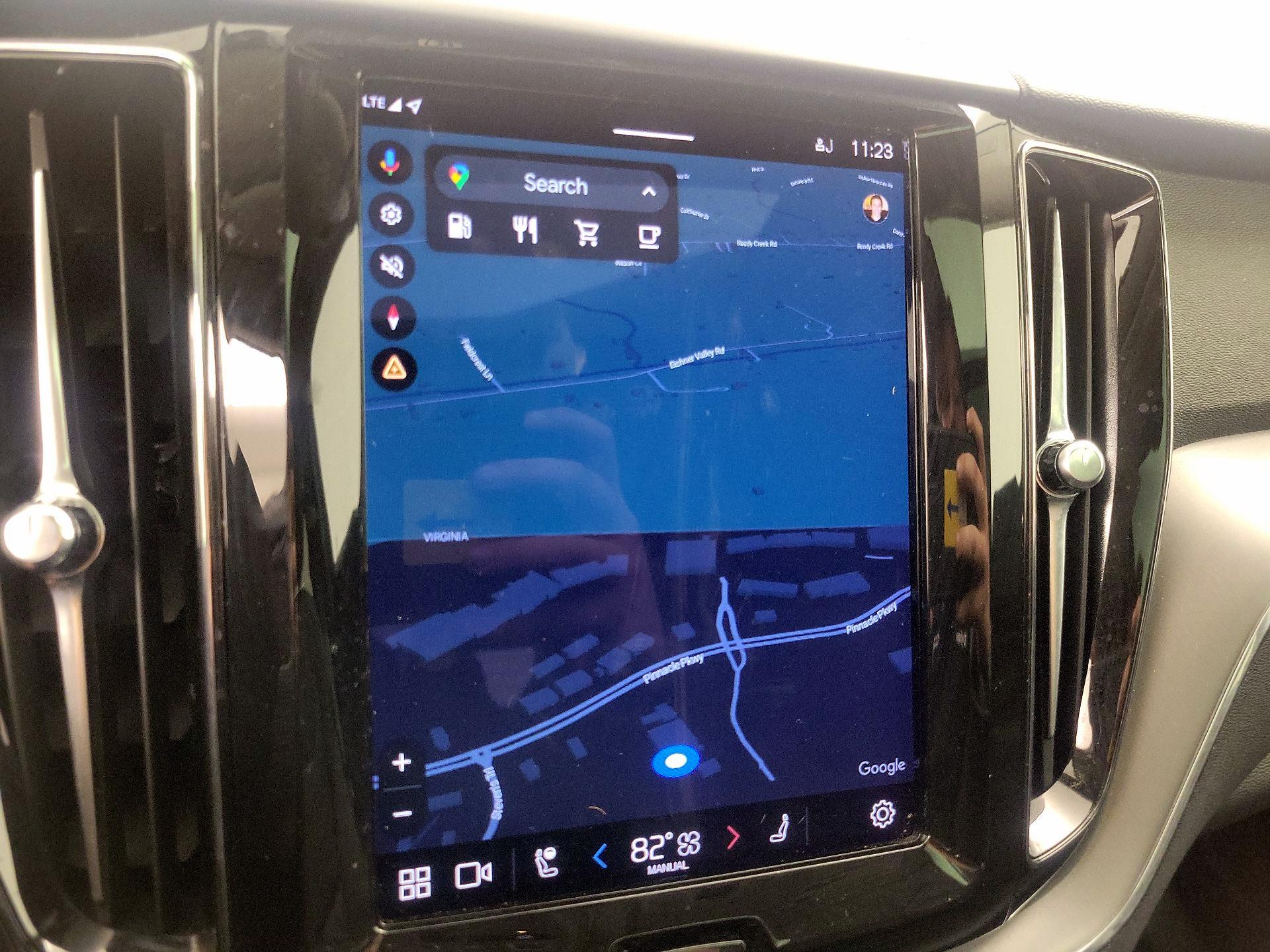 Thumbnail: 2023 Volvo XC60 - 14