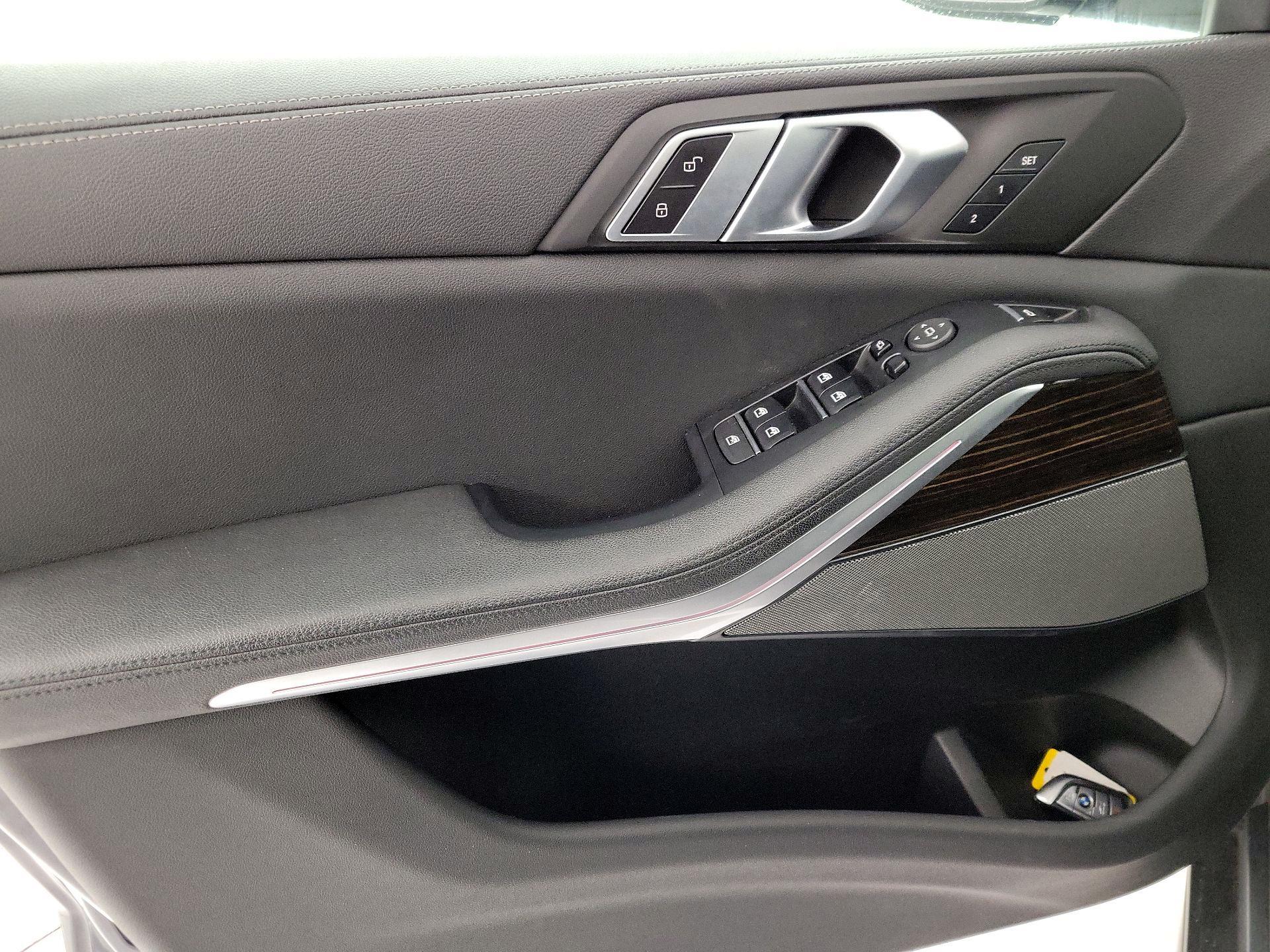 Thumbnail: 2021 BMW X5 - 12