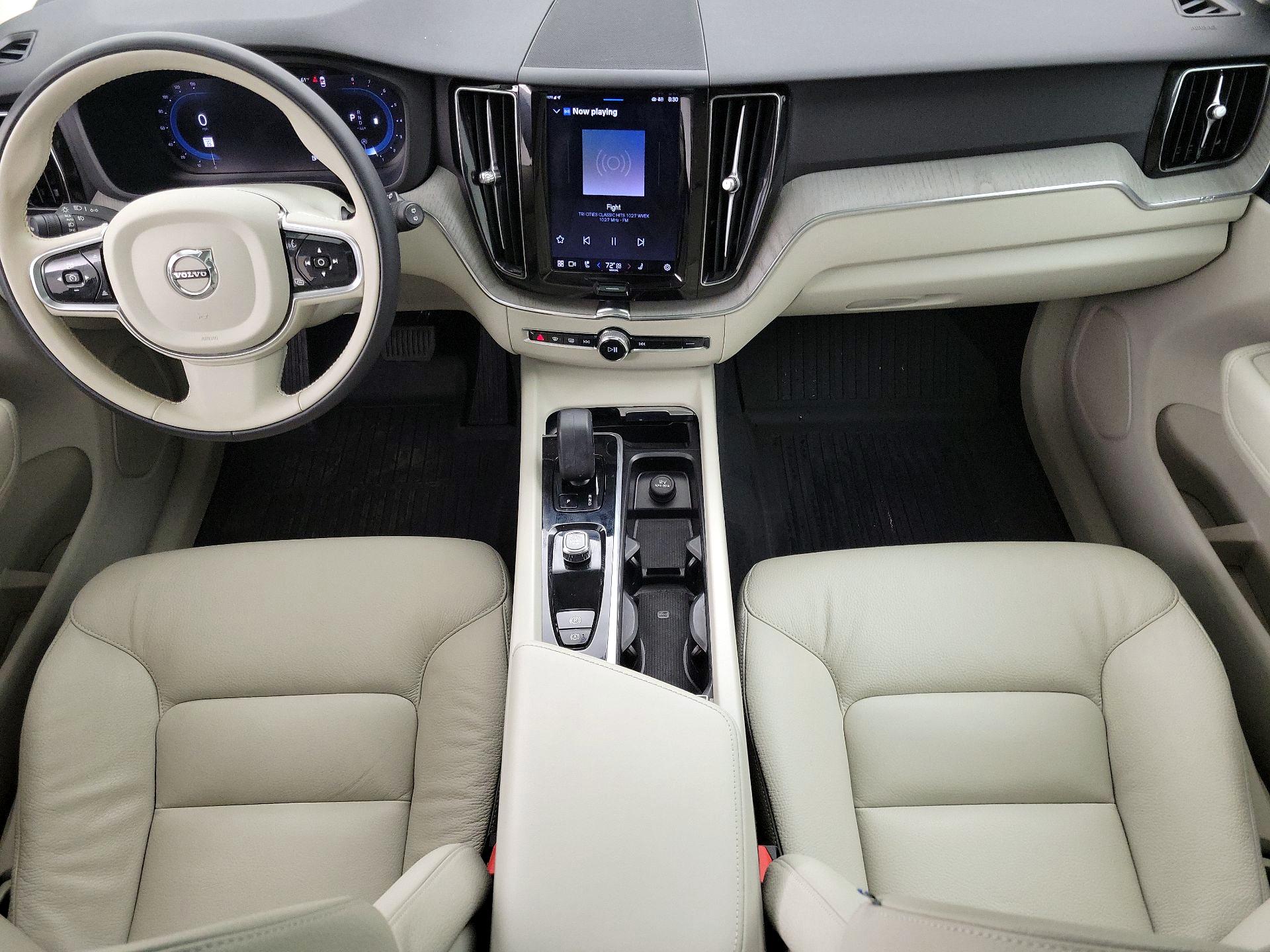 Thumbnail: 2023 Volvo XC60 - 9