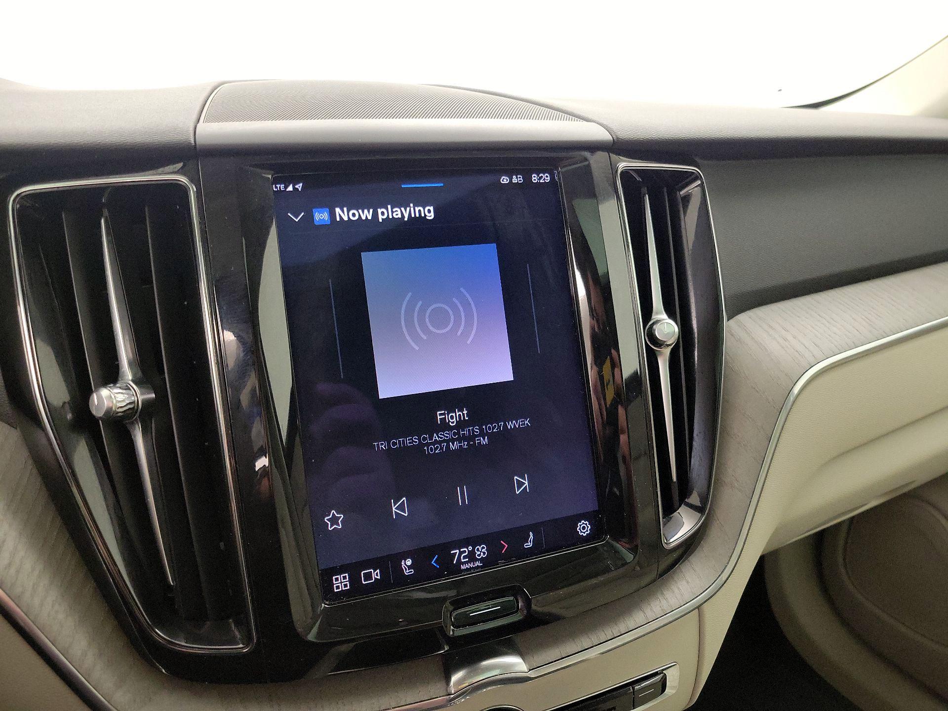 Thumbnail: 2023 Volvo XC60 - 16