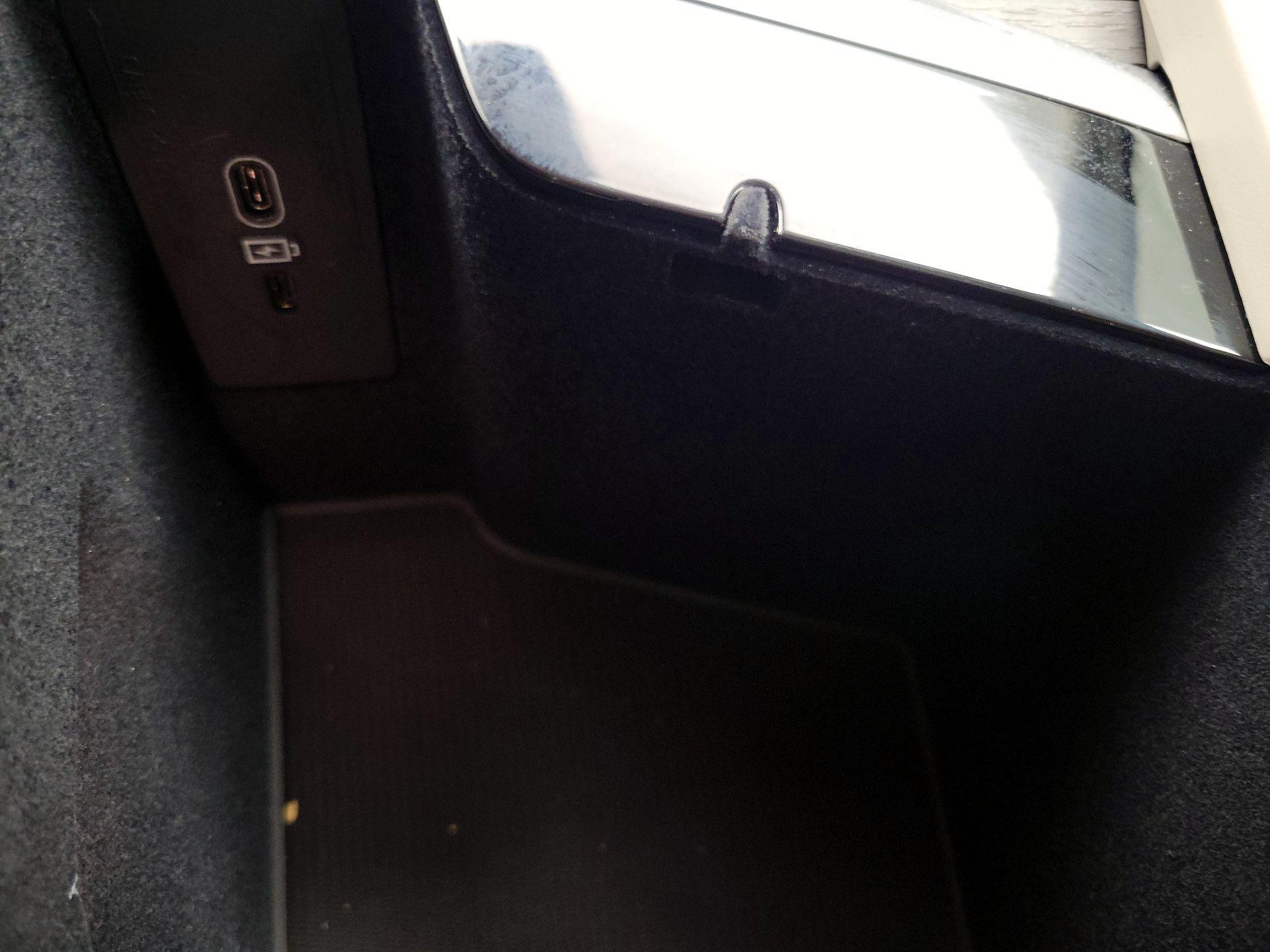 Thumbnail: 2023 Volvo XC60 - 19