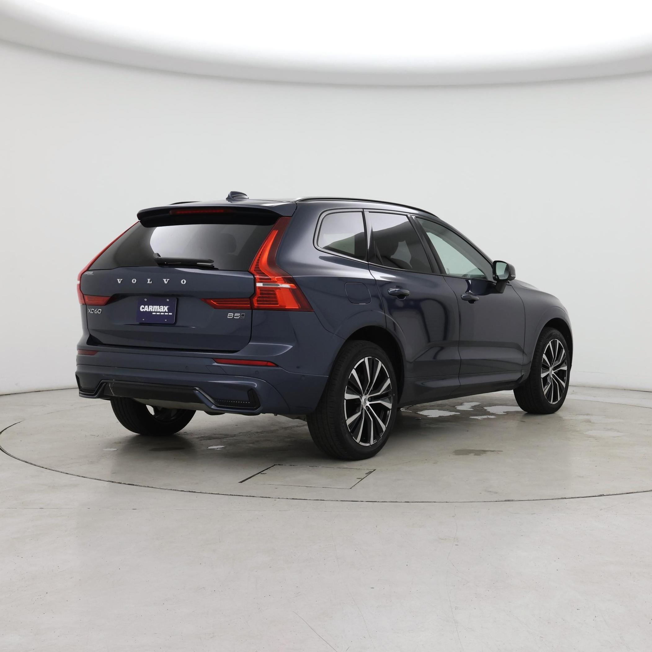 Thumbnail: 2025 Volvo XC60 - 8