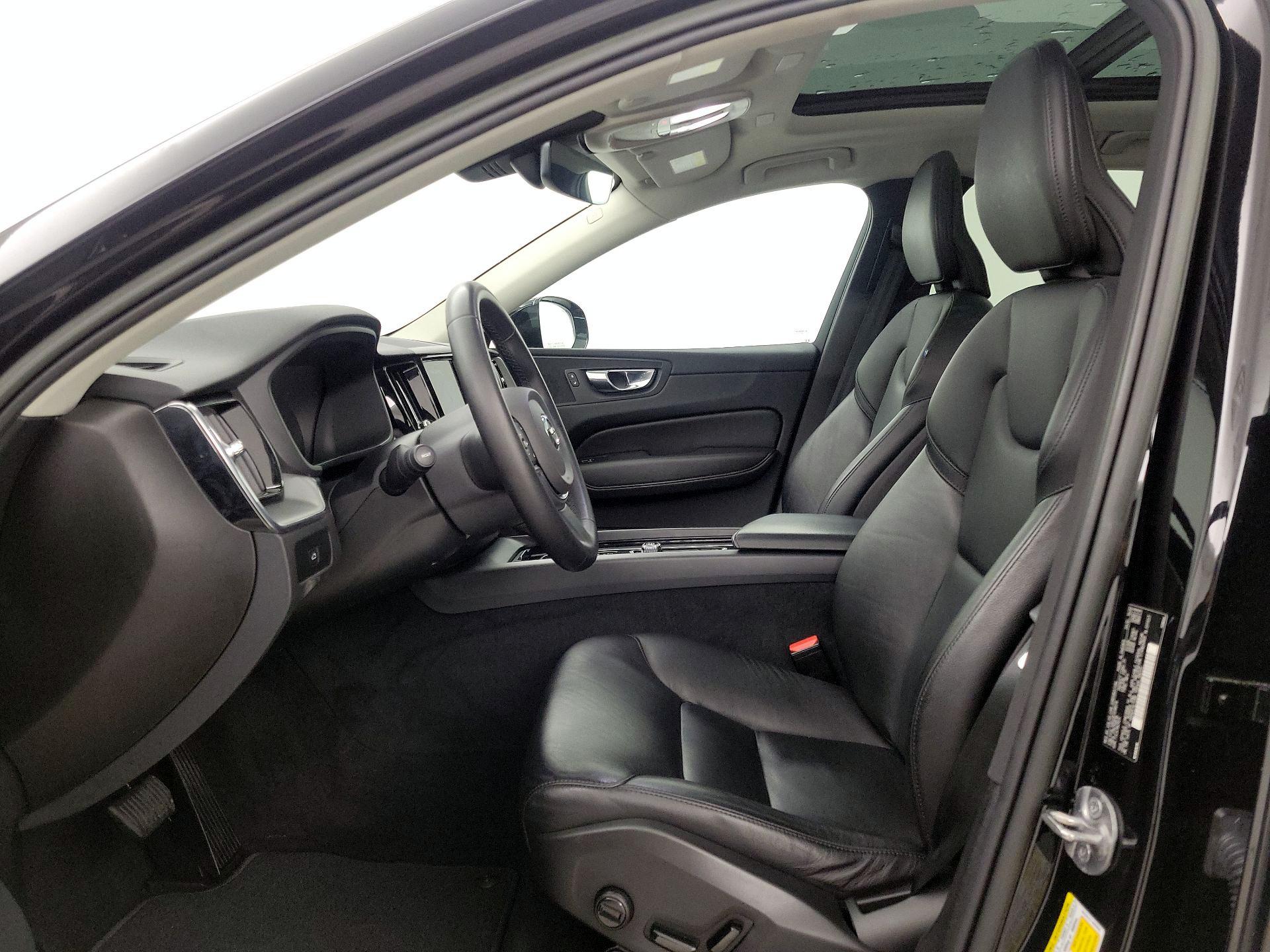 Thumbnail: 2023 Volvo XC60 - 11