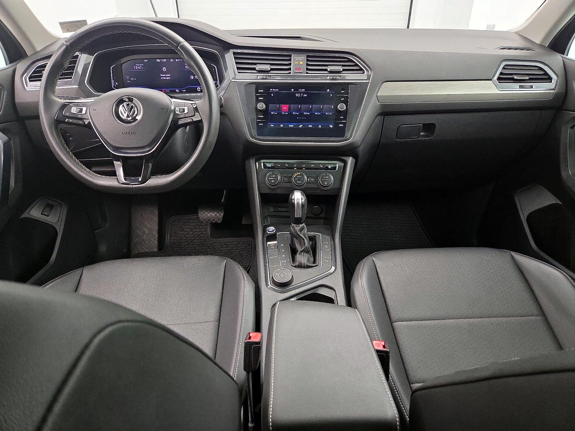 Thumbnail: 2021 Volkswagen Tiguan - 9