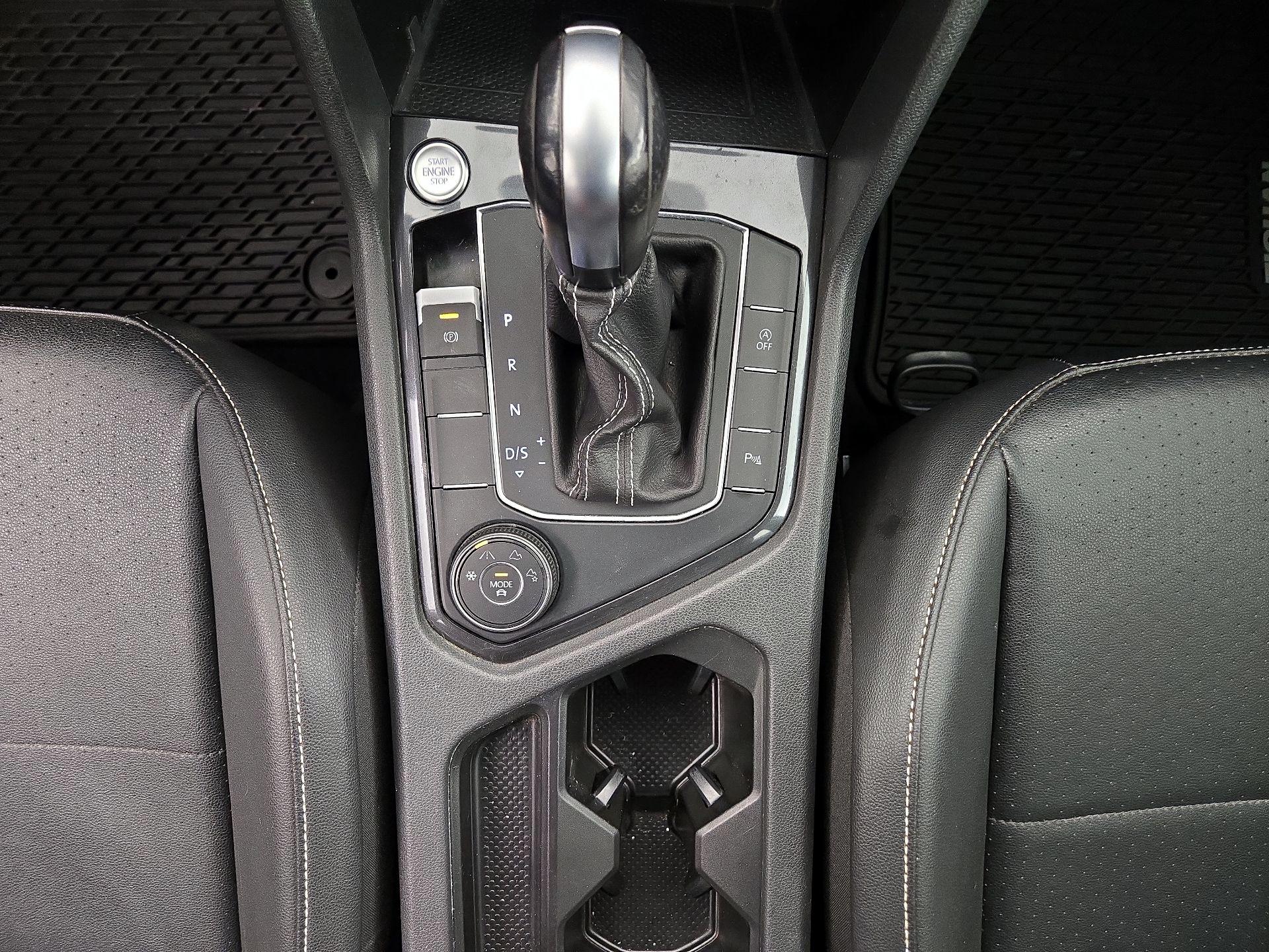 Thumbnail: 2021 Volkswagen Tiguan - 18