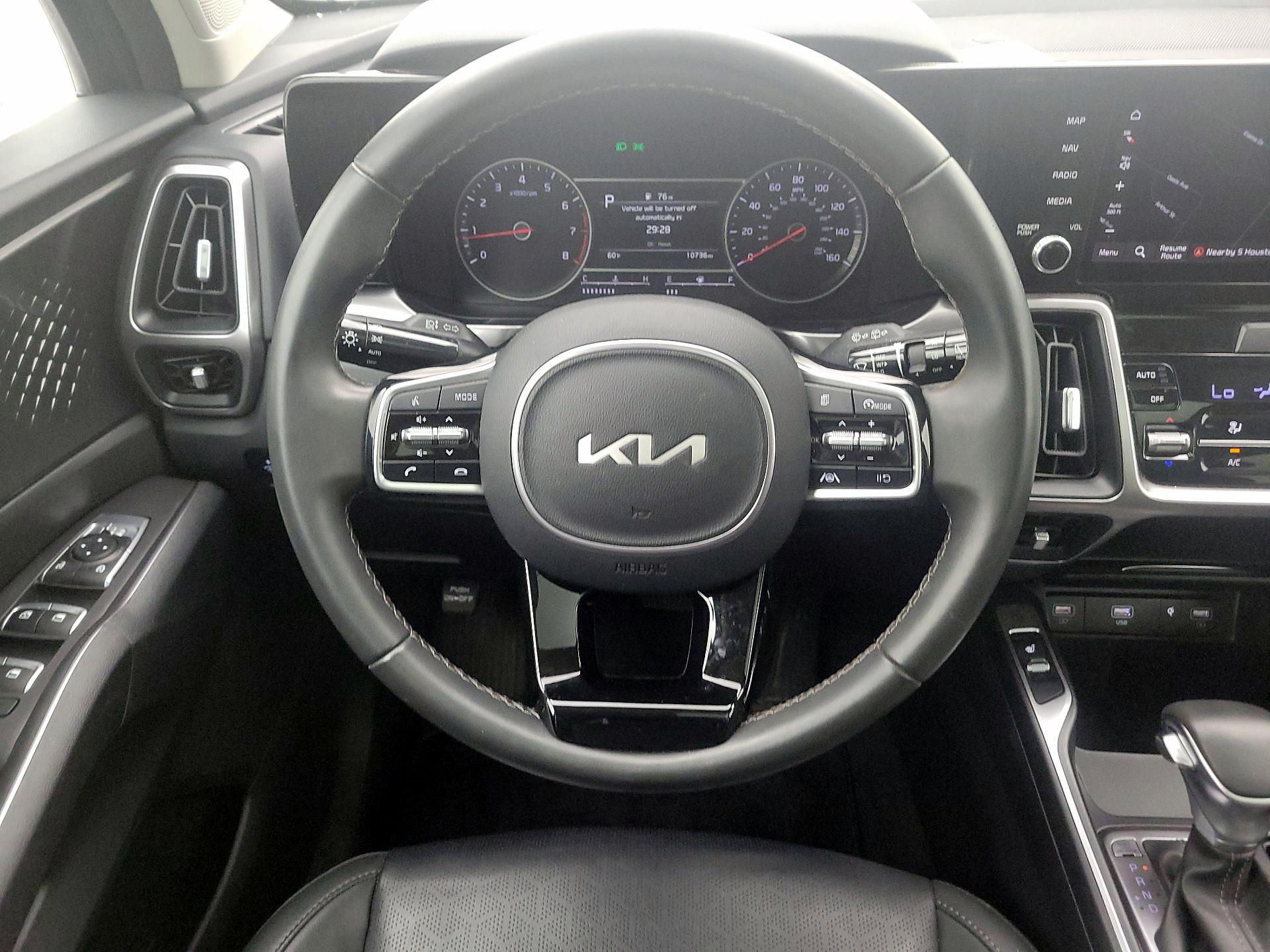 Thumbnail: 2023 Kia Sorento - 10