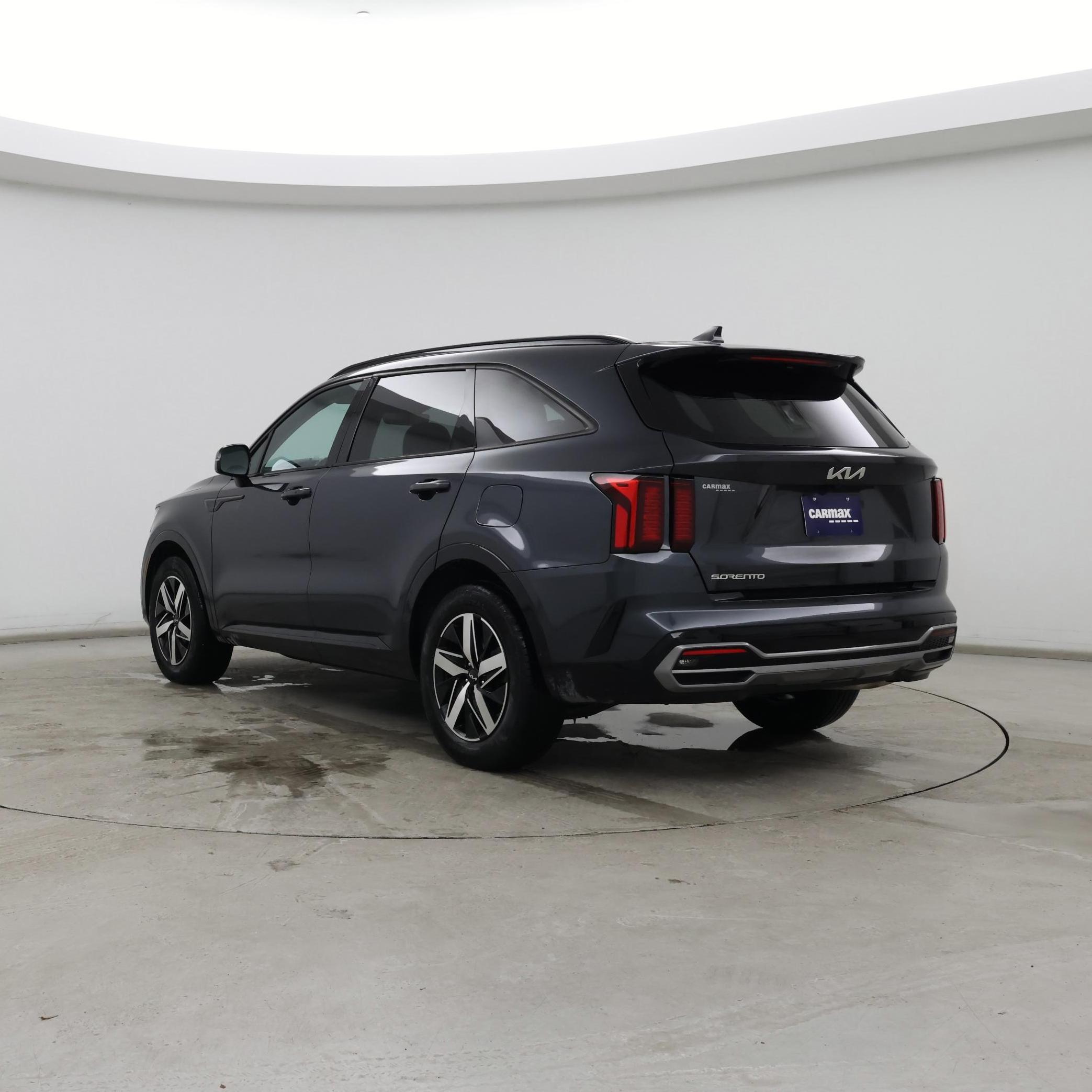 Thumbnail: 2023 Kia Sorento - 2