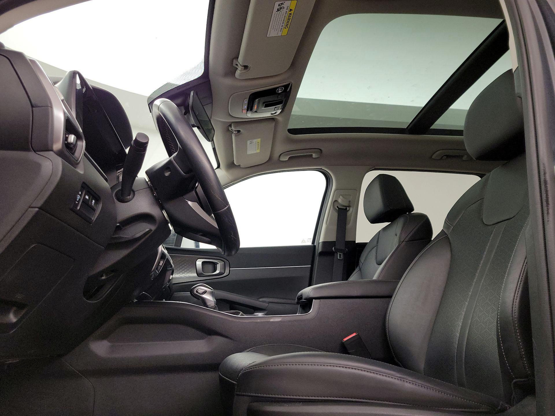 Thumbnail: 2023 Kia Sorento - 20