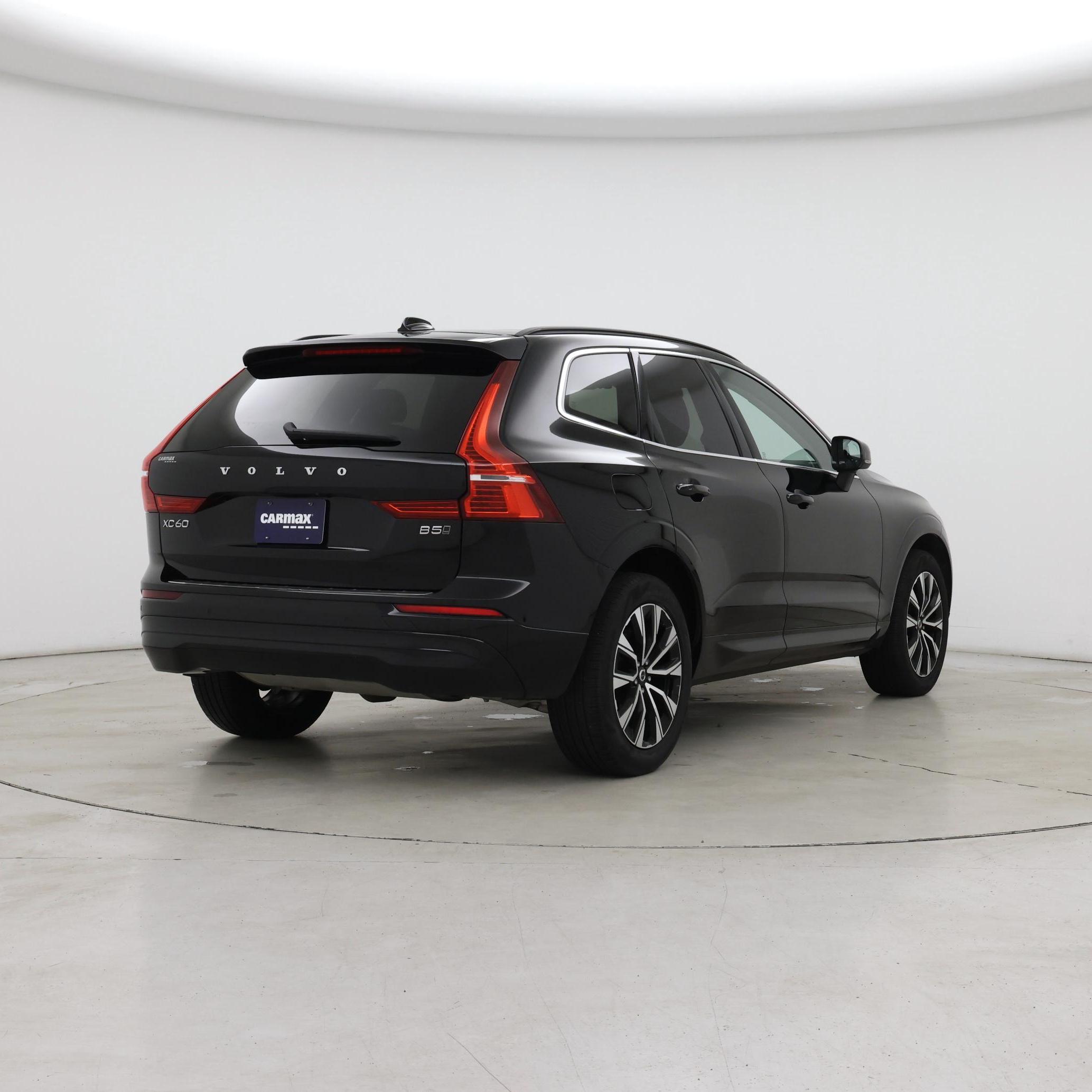 Thumbnail: 2023 Volvo XC60 - 8
