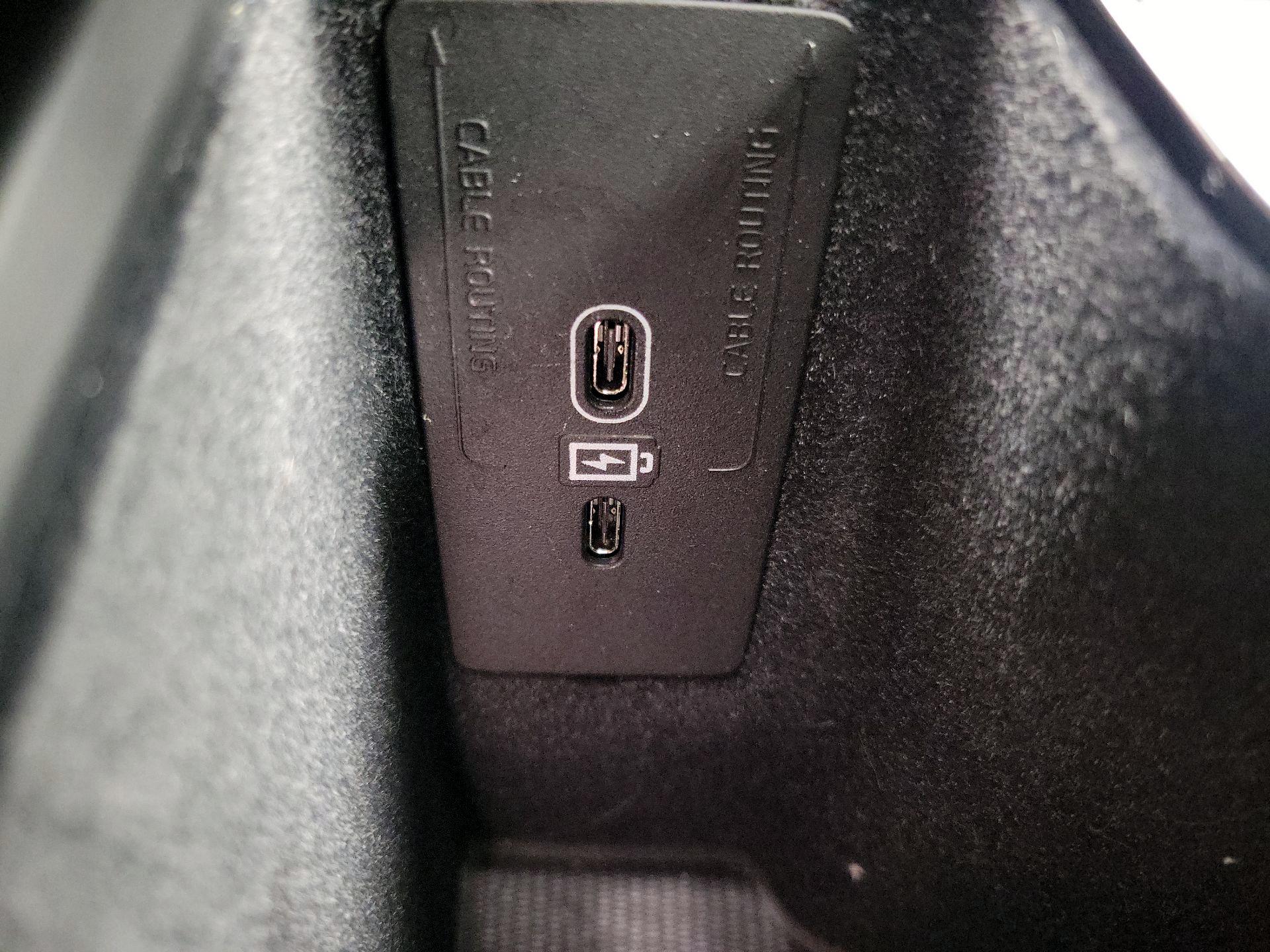 Thumbnail: 2023 Volvo XC60 - 18