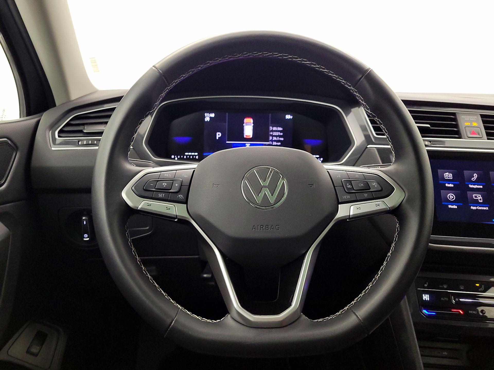 Thumbnail: 2024 Volkswagen Tiguan - 10