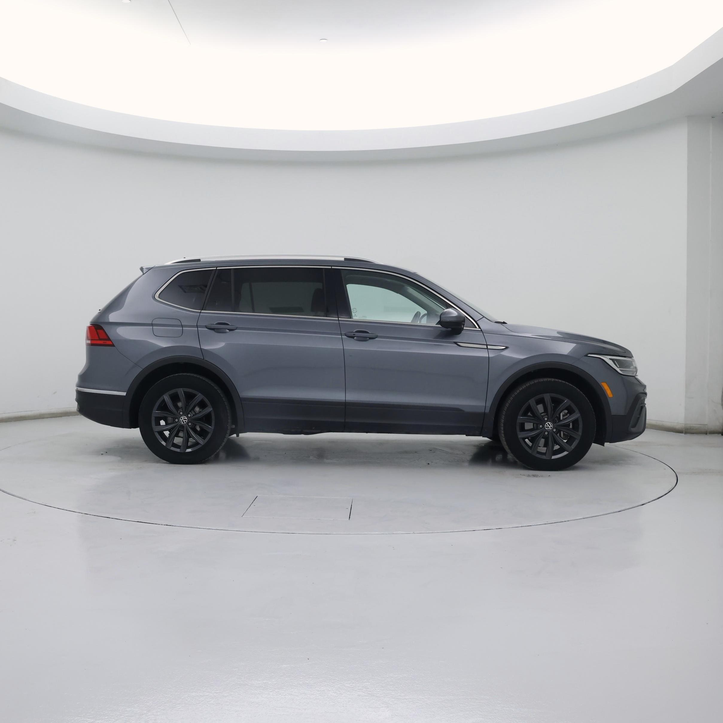 Thumbnail: 2024 Volkswagen Tiguan - 7