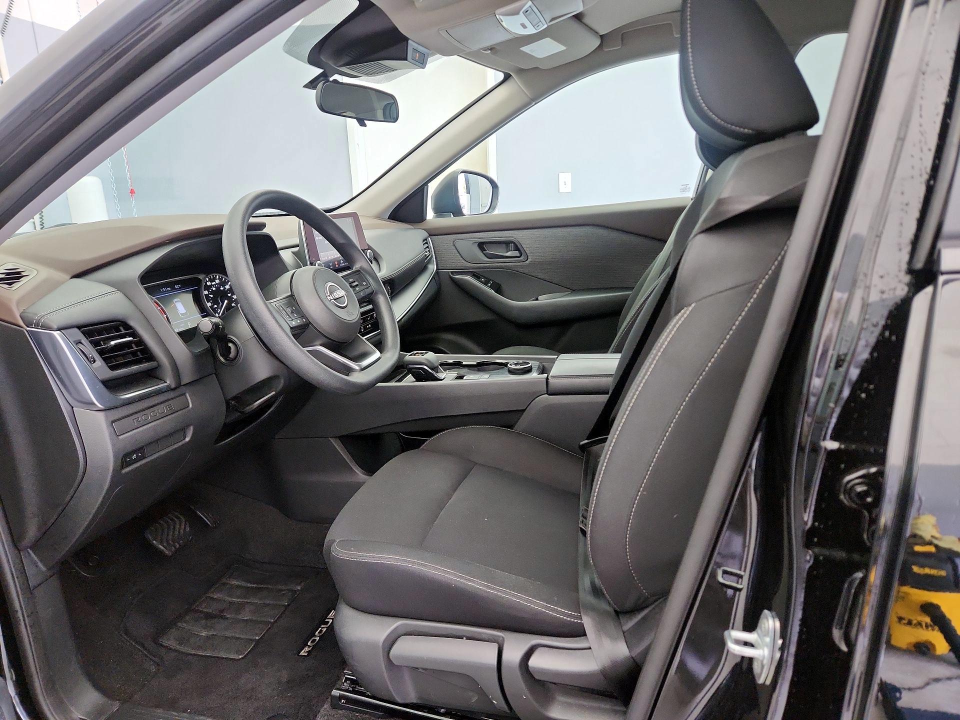 Thumbnail: 2023 Nissan Rogue - 11