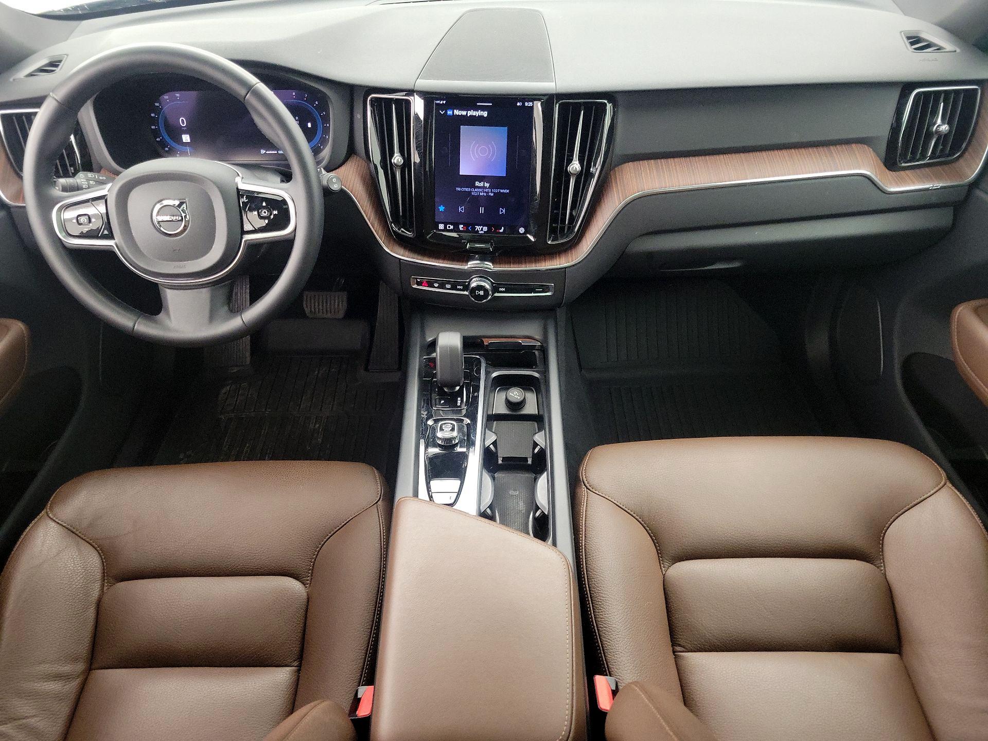 Thumbnail: 2023 Volvo XC60 - 9