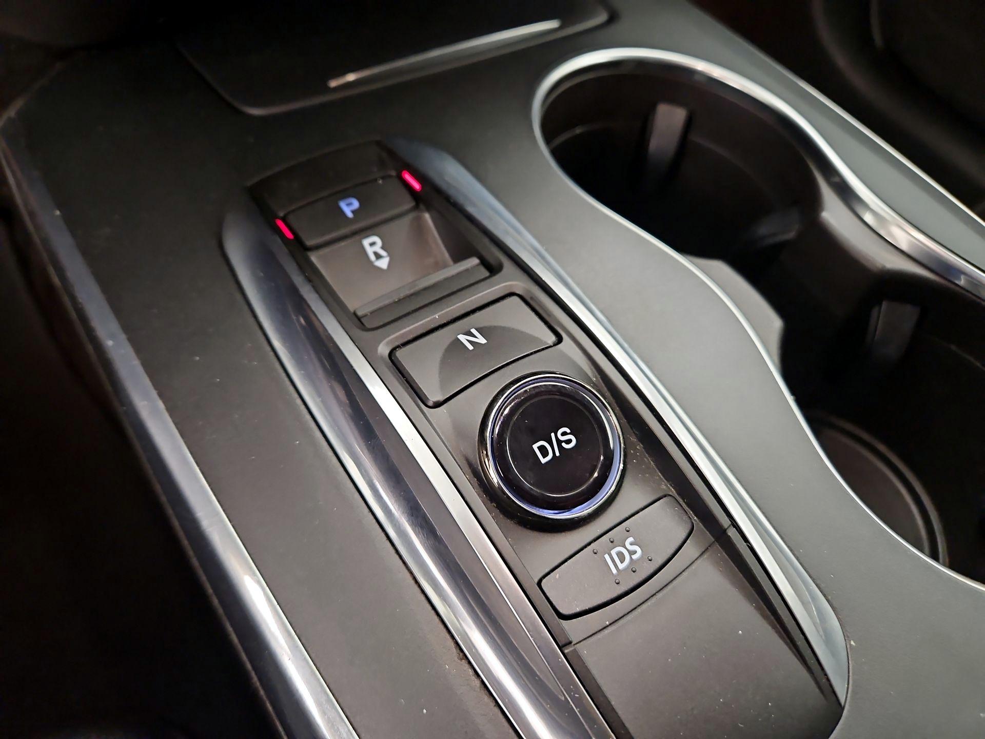 Thumbnail: 2016 Acura MDX - 18