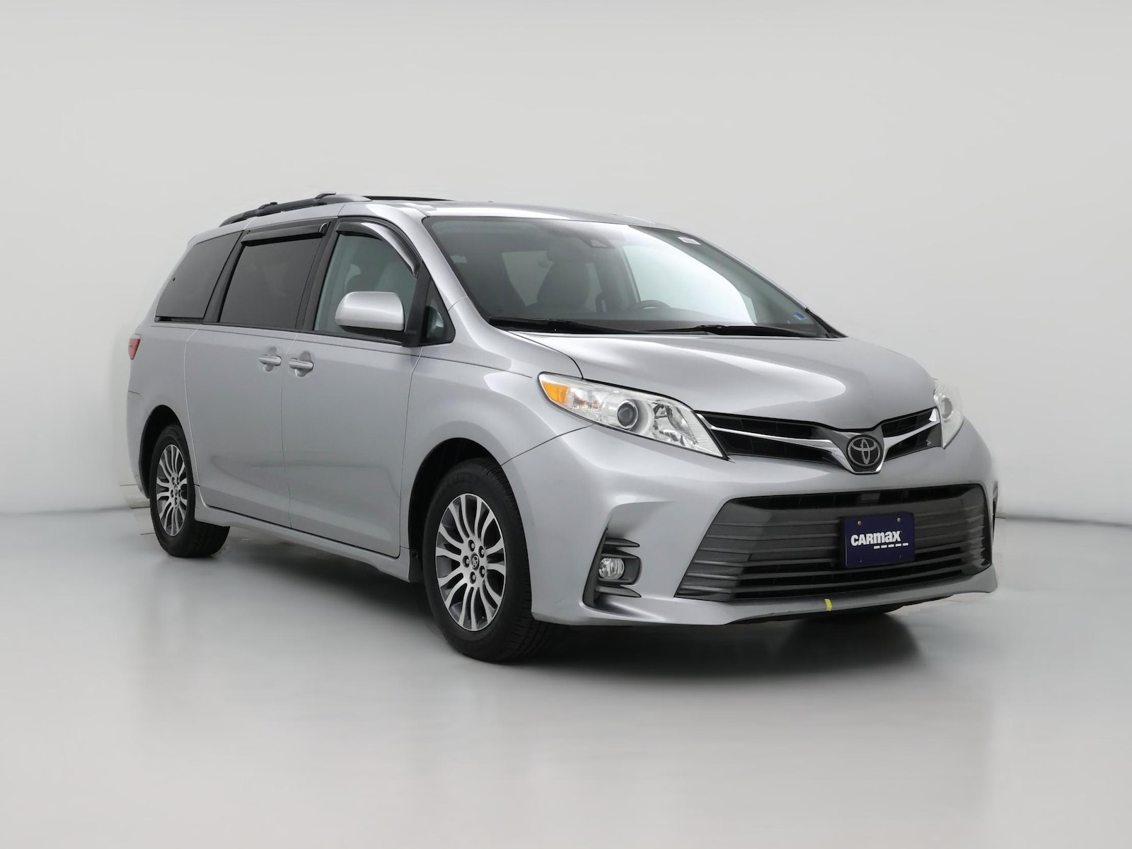 2020 Toyota Sienna XLE