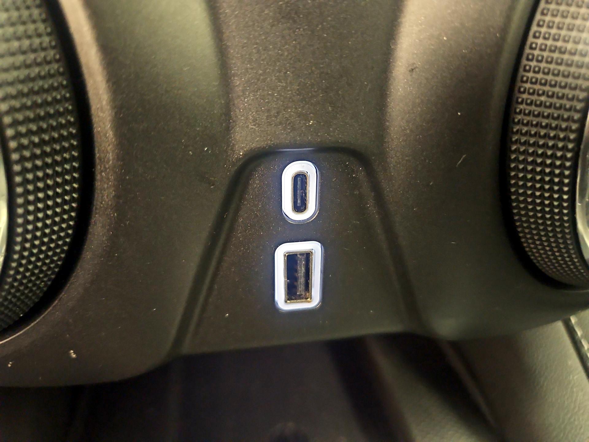 Thumbnail: 2023 Chevrolet Blazer - 19