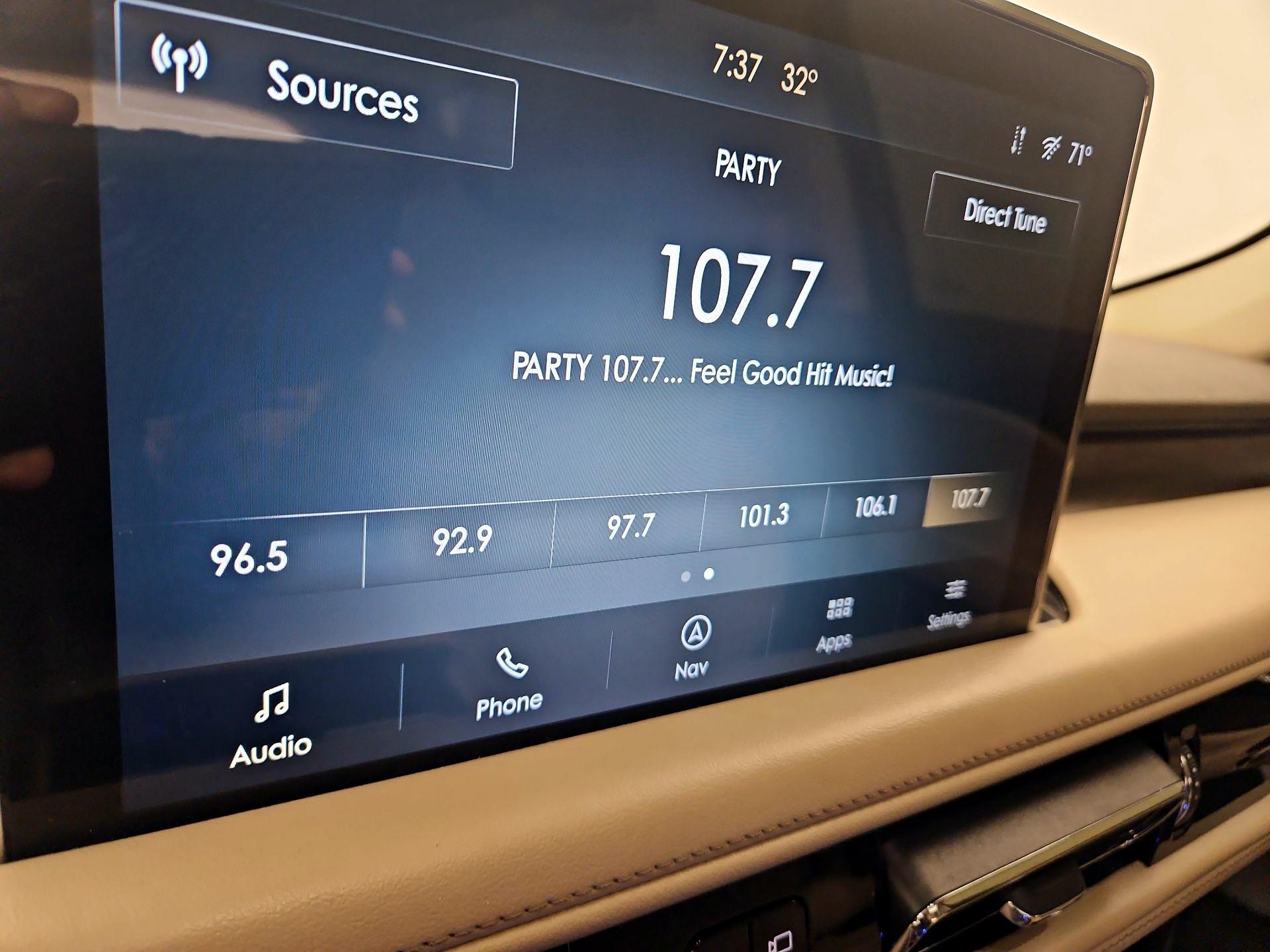 Thumbnail: 2020 Lincoln Aviator - 16