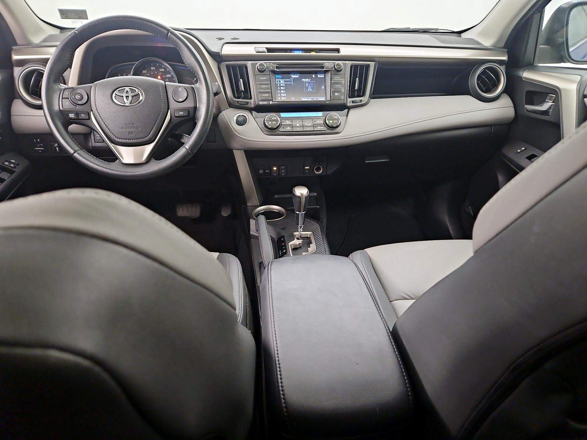 Thumbnail: 2015 Toyota RAV4 - 9