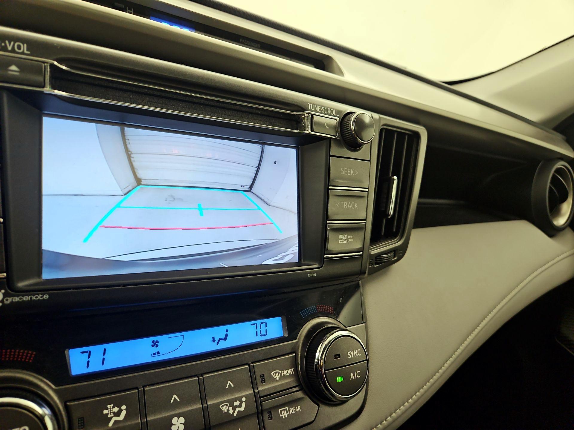 Thumbnail: 2015 Toyota RAV4 - 14