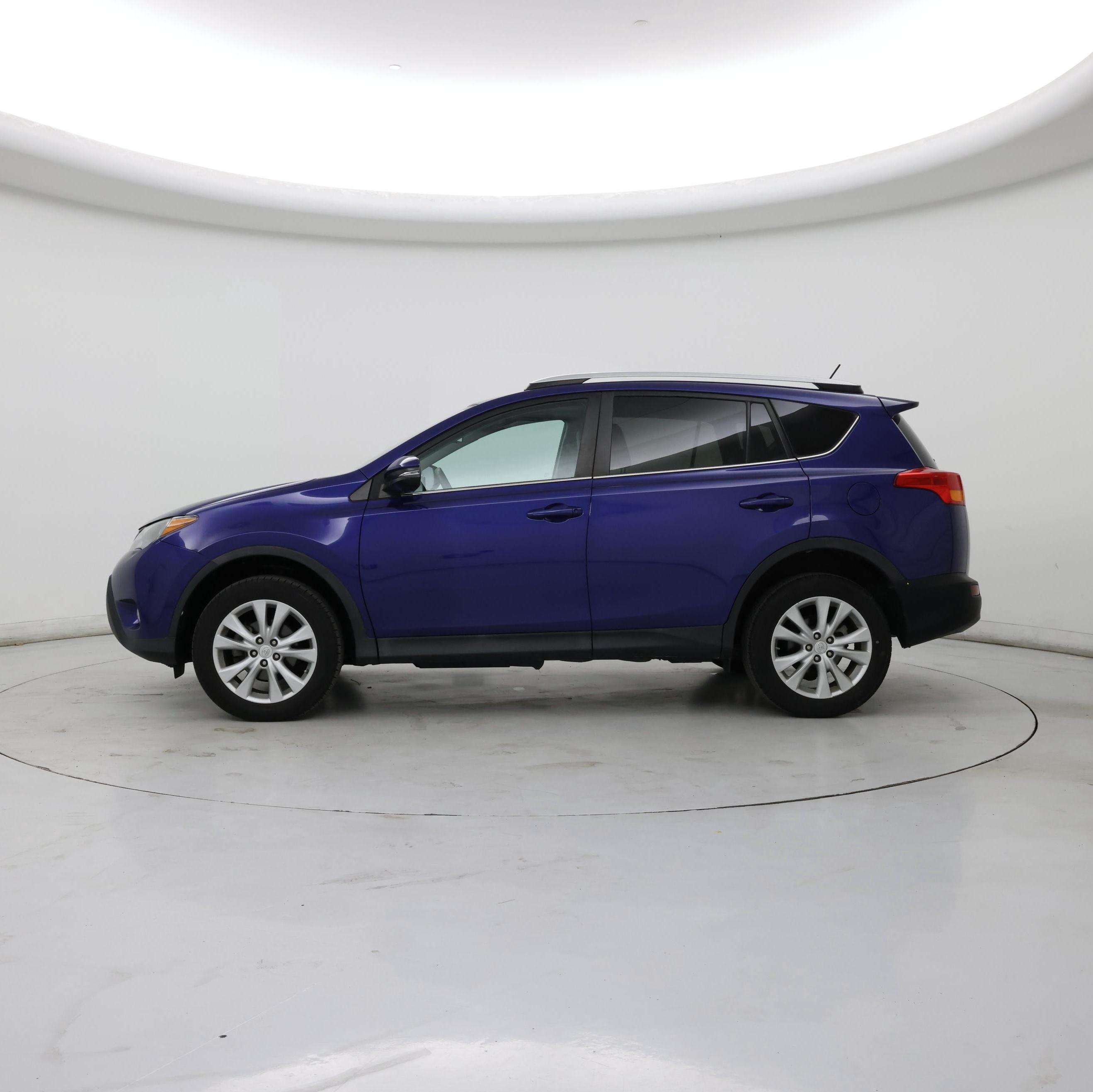 Thumbnail: 2015 Toyota RAV4 - 3