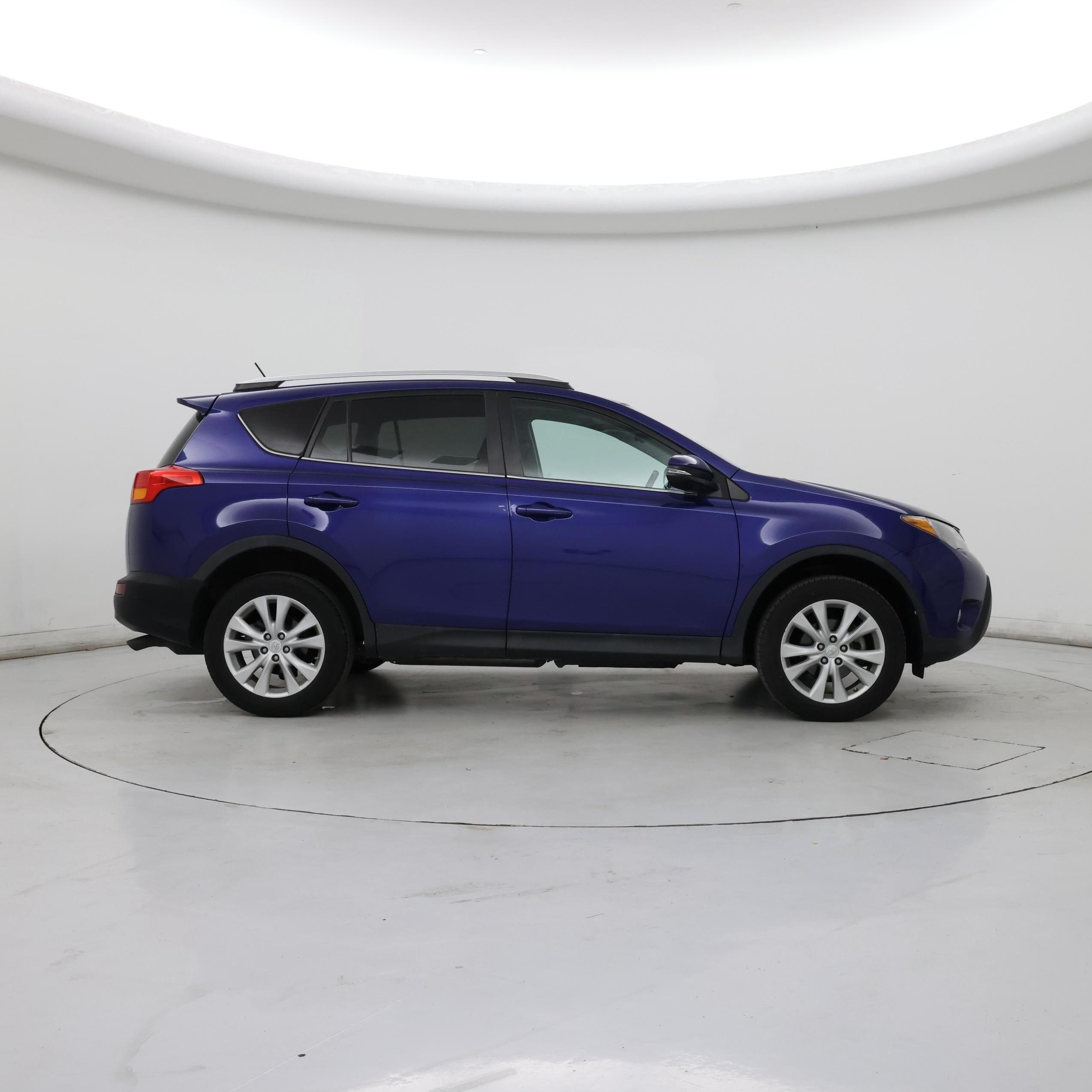 Thumbnail: 2015 Toyota RAV4 - 7