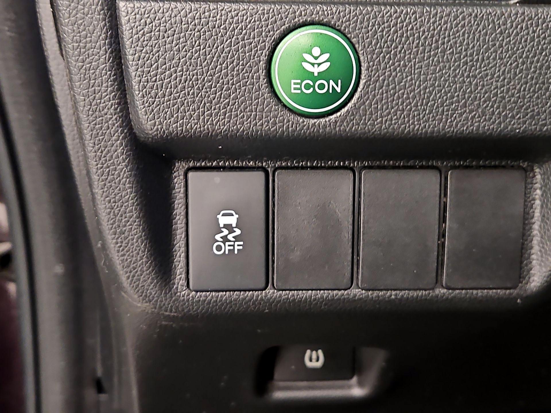 Thumbnail: 2015 Honda Fit - 13