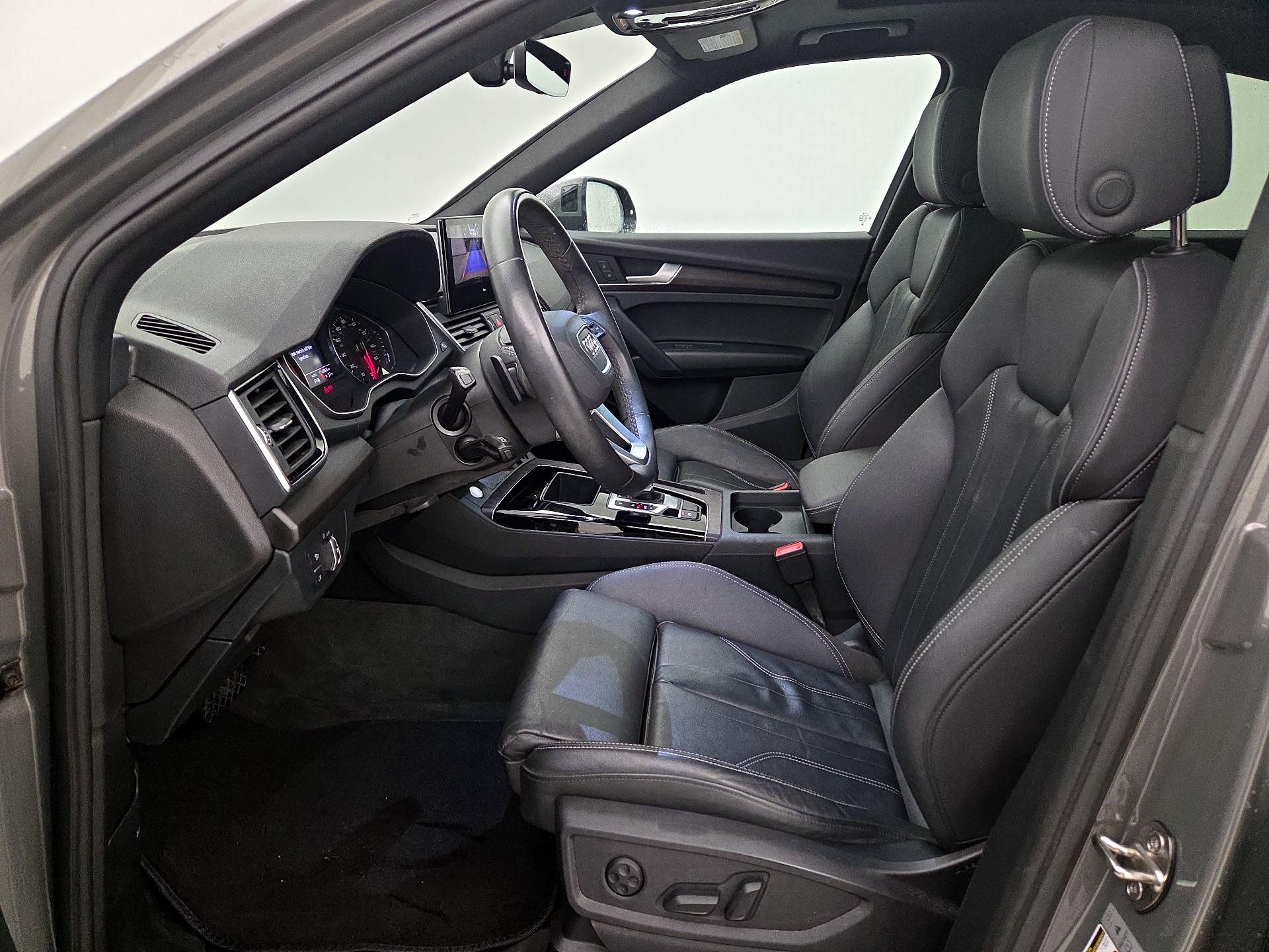 Thumbnail: 2023 Audi Q5 - 11