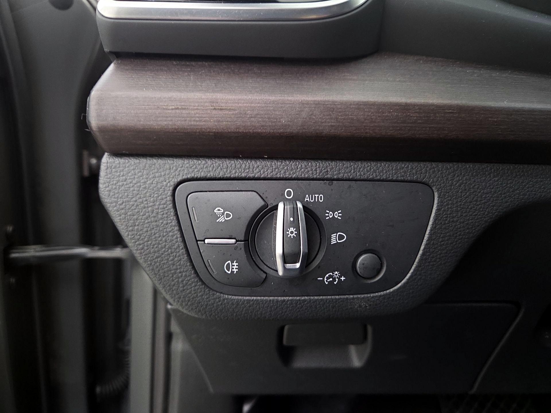 Thumbnail: 2023 Audi Q5 - 13