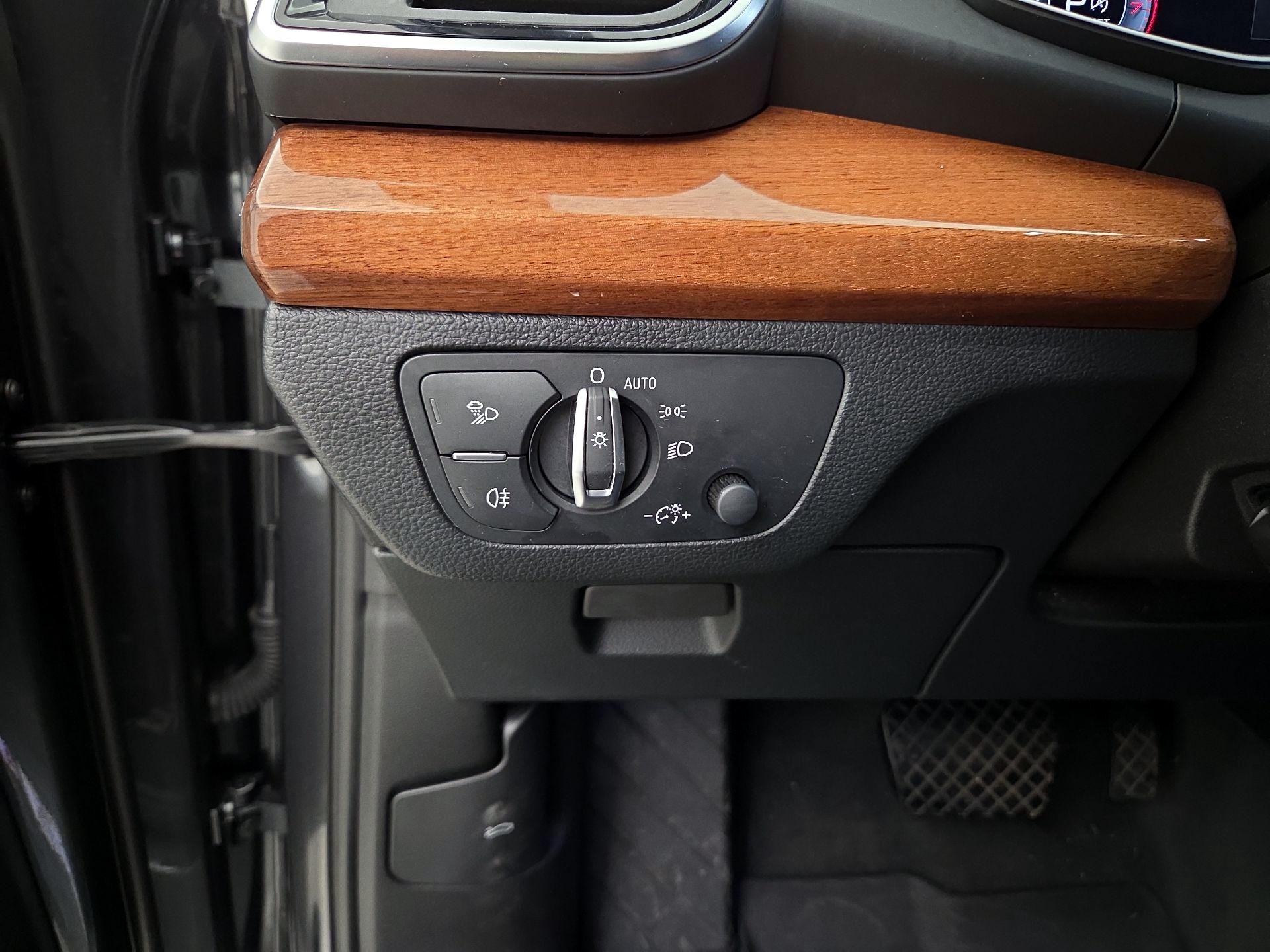 Thumbnail: 2022 Audi Q5 - 13