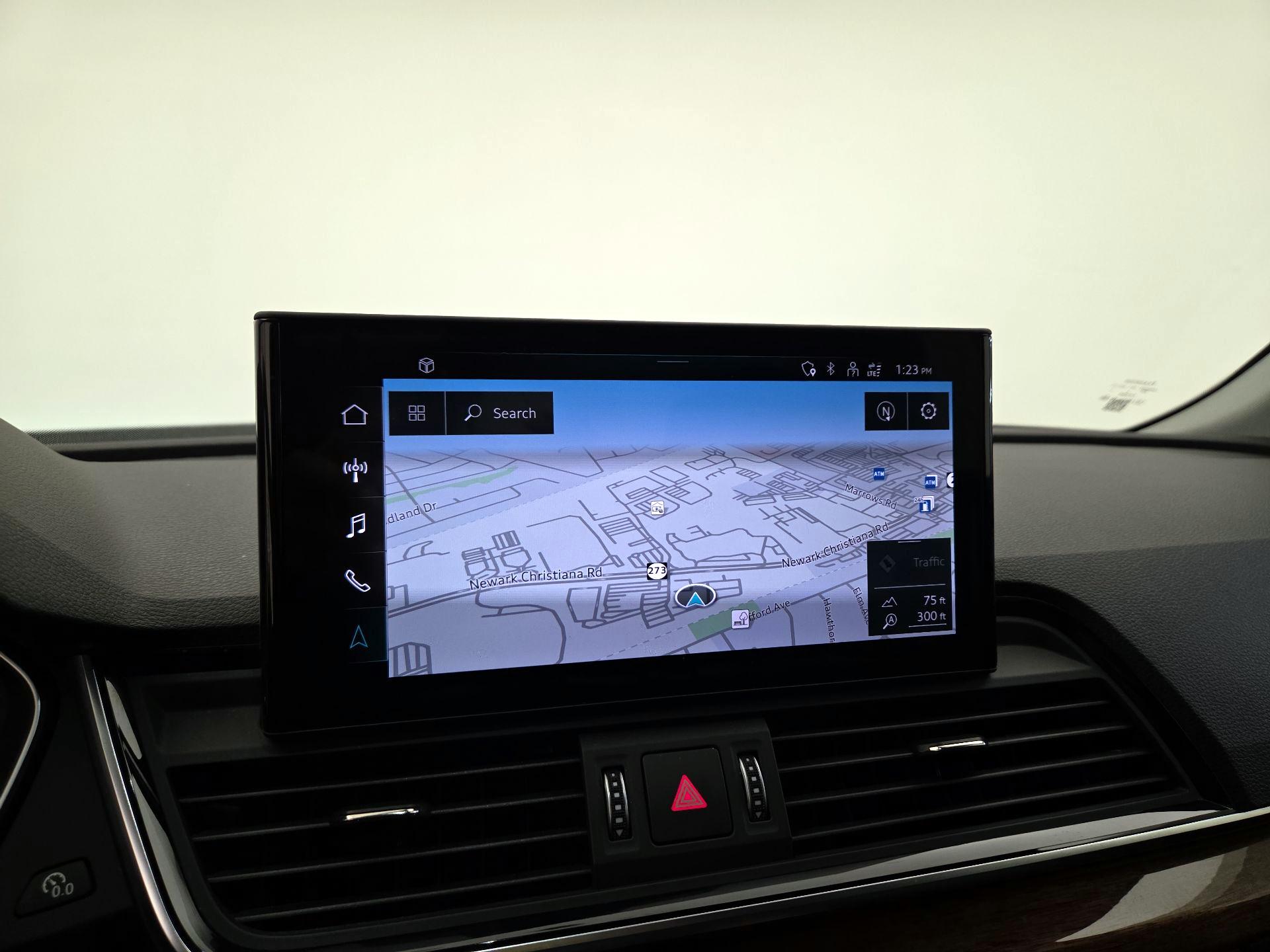 Thumbnail: 2022 Audi Q5 - 14