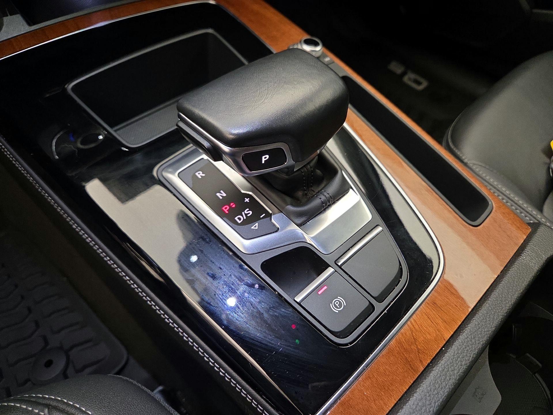 Thumbnail: 2022 Audi Q5 - 18