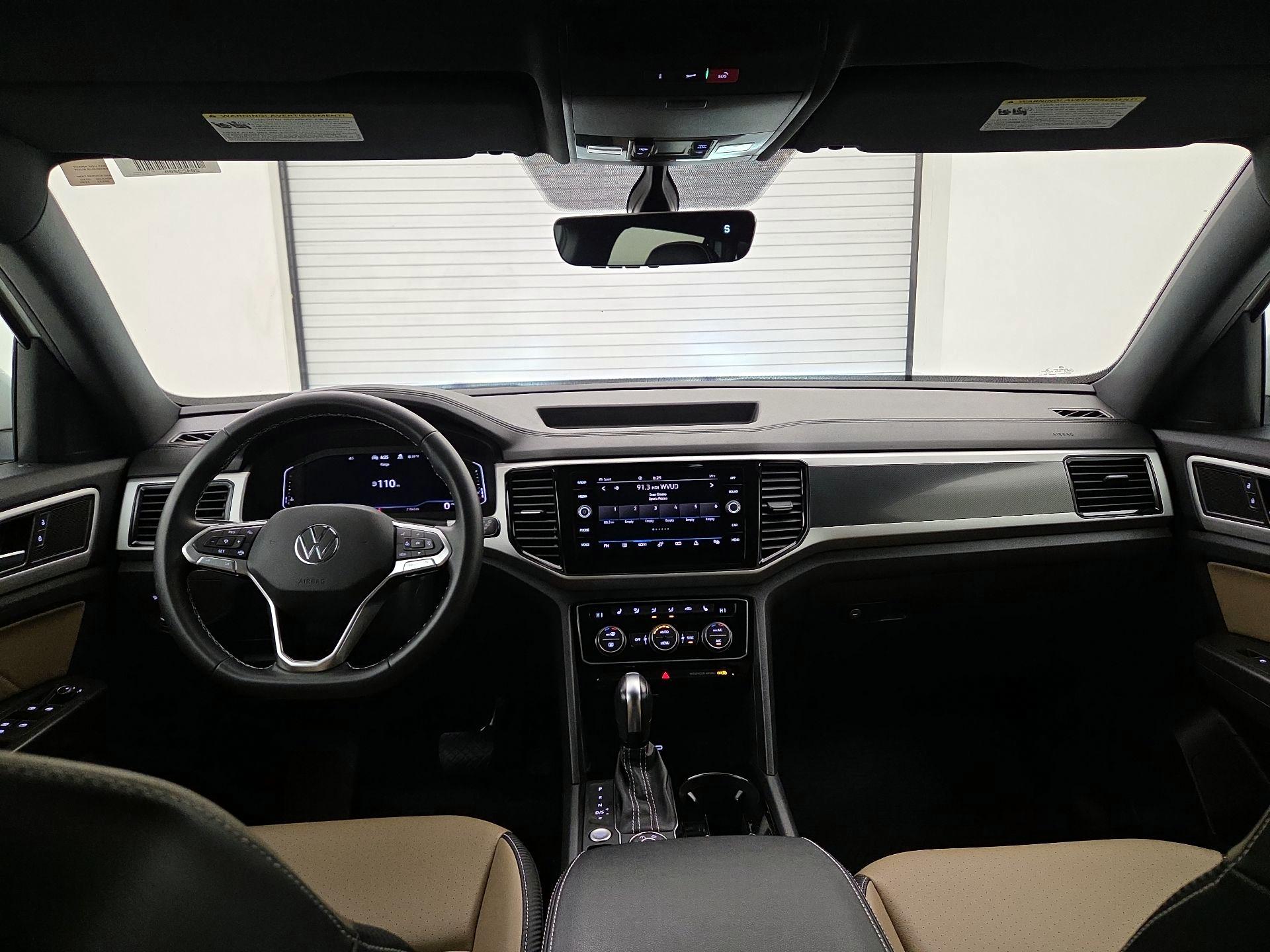 Thumbnail: 2022 Volkswagen Atlas - 9