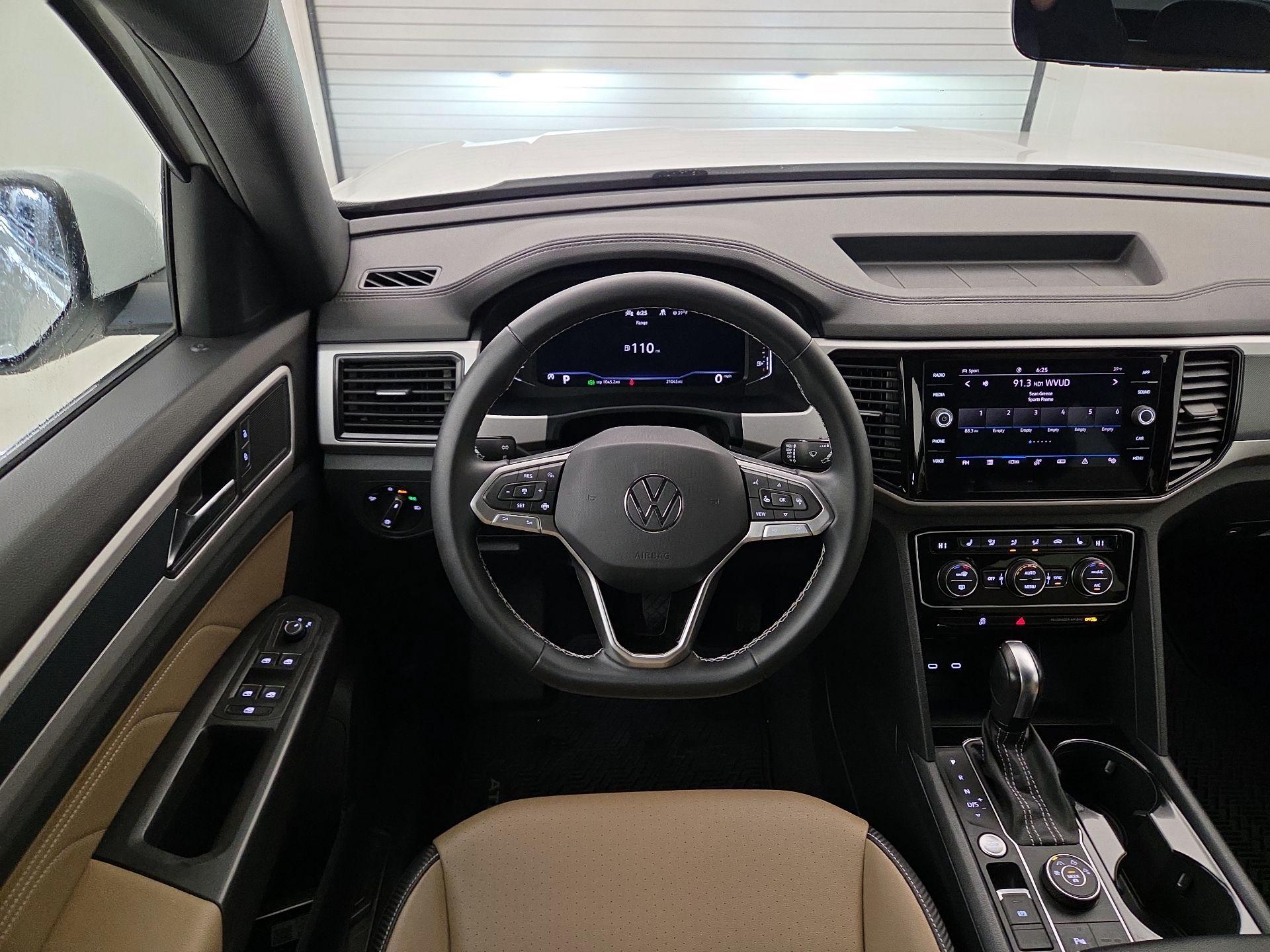 Thumbnail: 2022 Volkswagen Atlas - 10