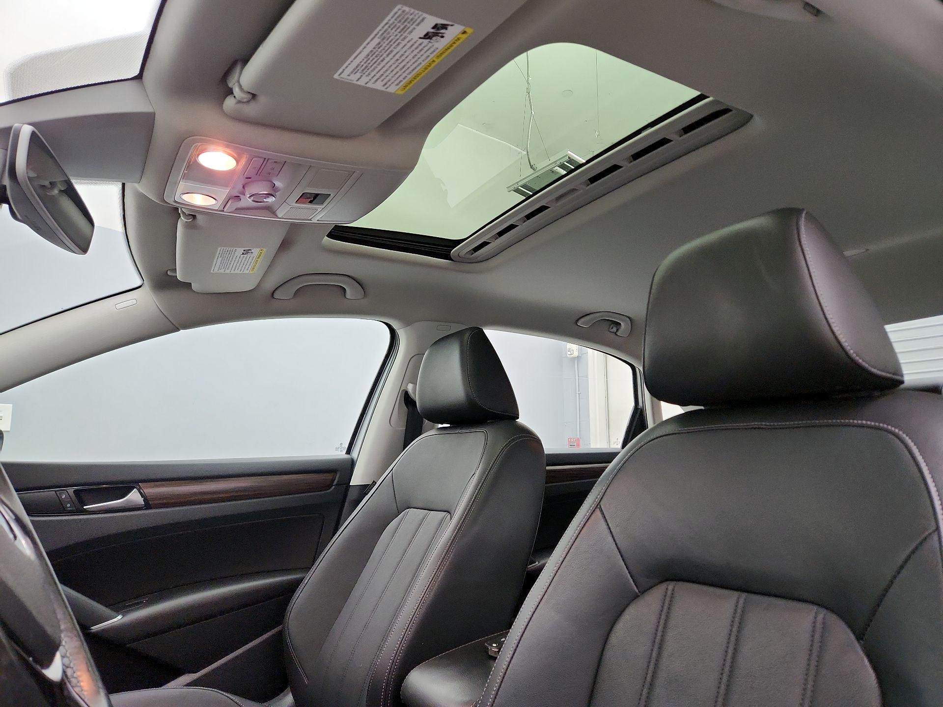 Thumbnail: 2020 Volkswagen Passat - 20