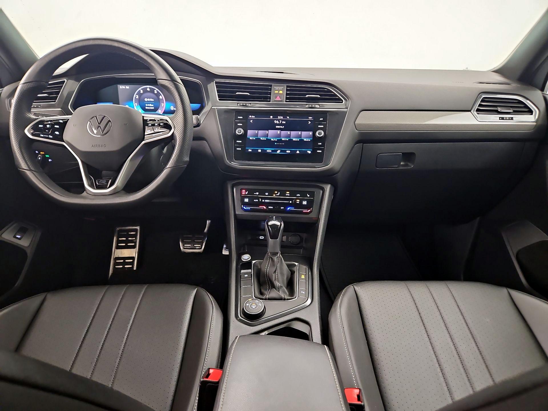 Thumbnail: 2022 Volkswagen Tiguan - 9