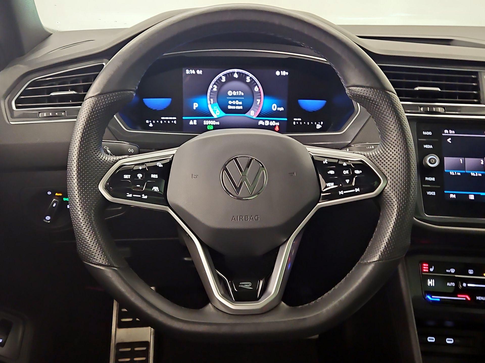 Thumbnail: 2022 Volkswagen Tiguan - 10