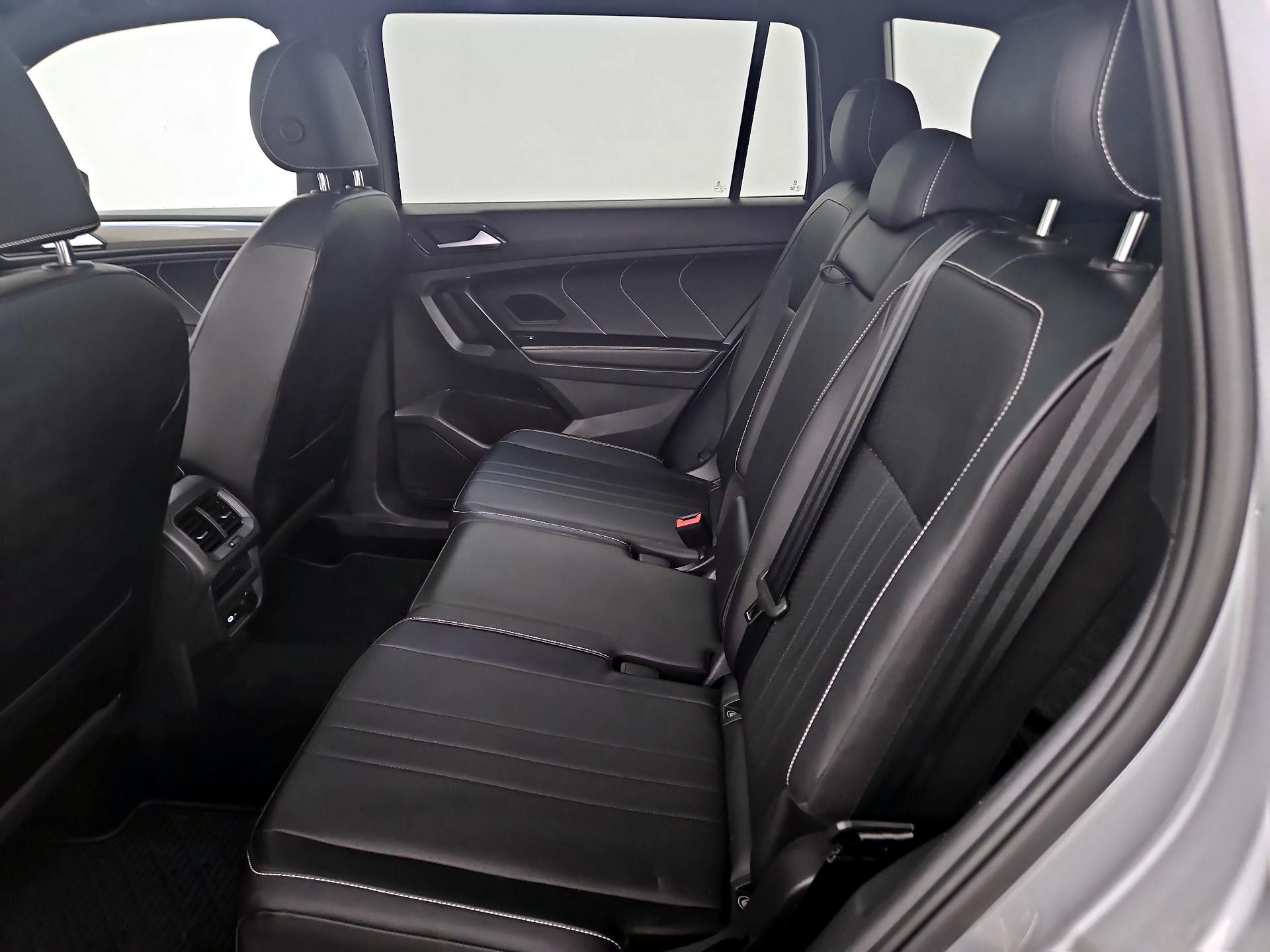 Thumbnail: 2022 Volkswagen Tiguan - 20