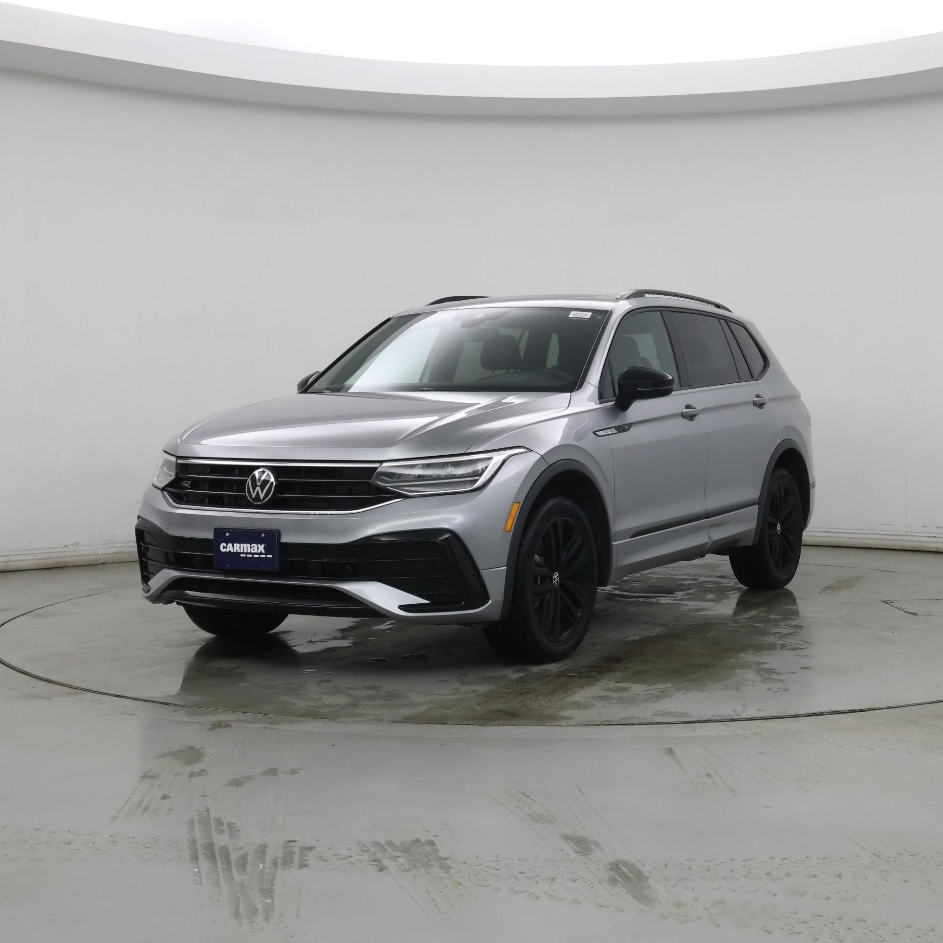 Thumbnail: 2022 Volkswagen Tiguan - 4