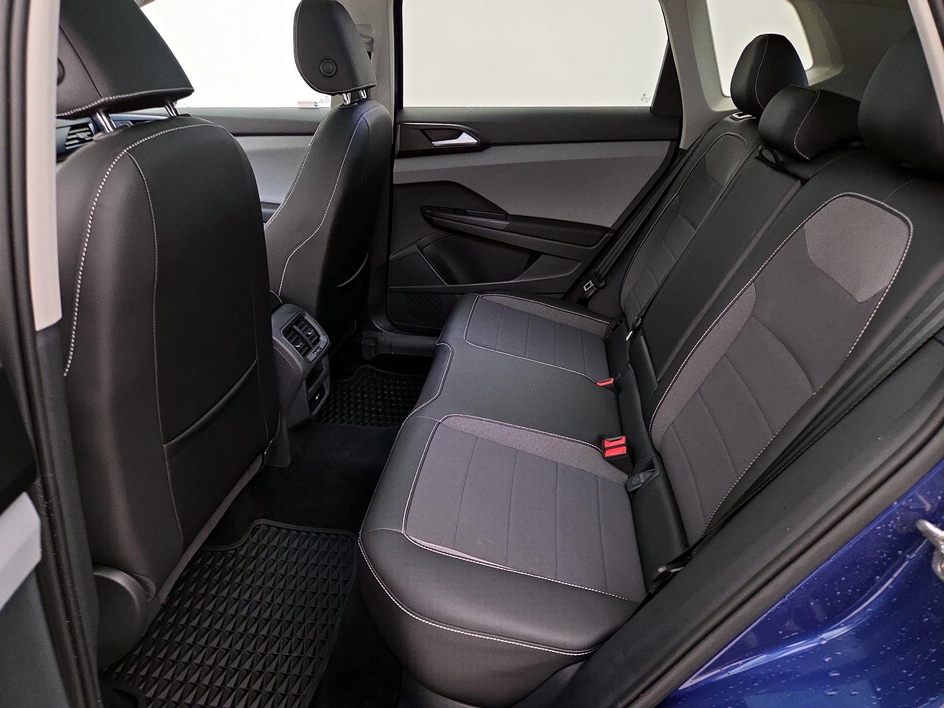 Thumbnail: 2023 Volkswagen Taos - 20