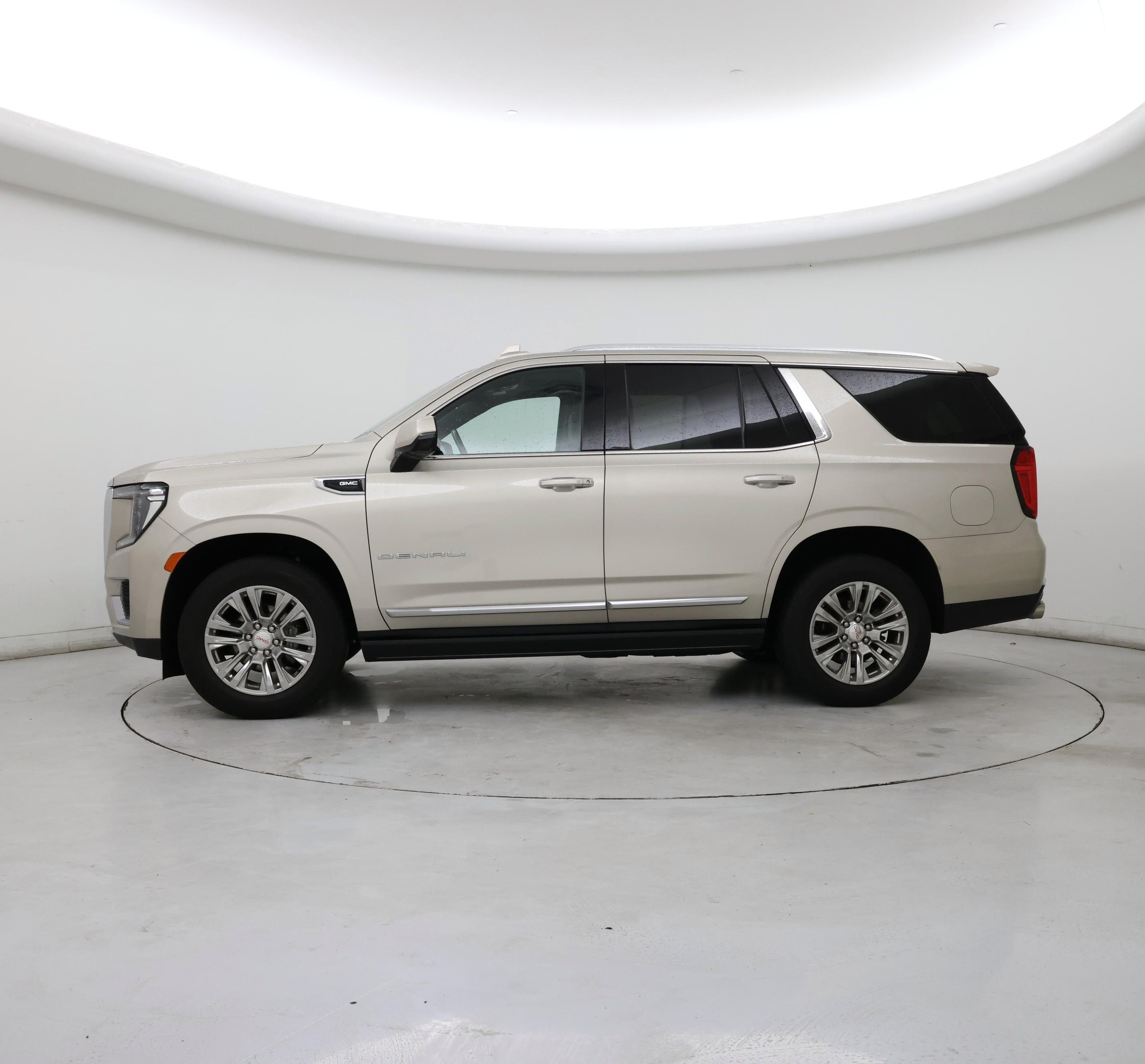 Thumbnail: 2022 GMC Yukon - 3