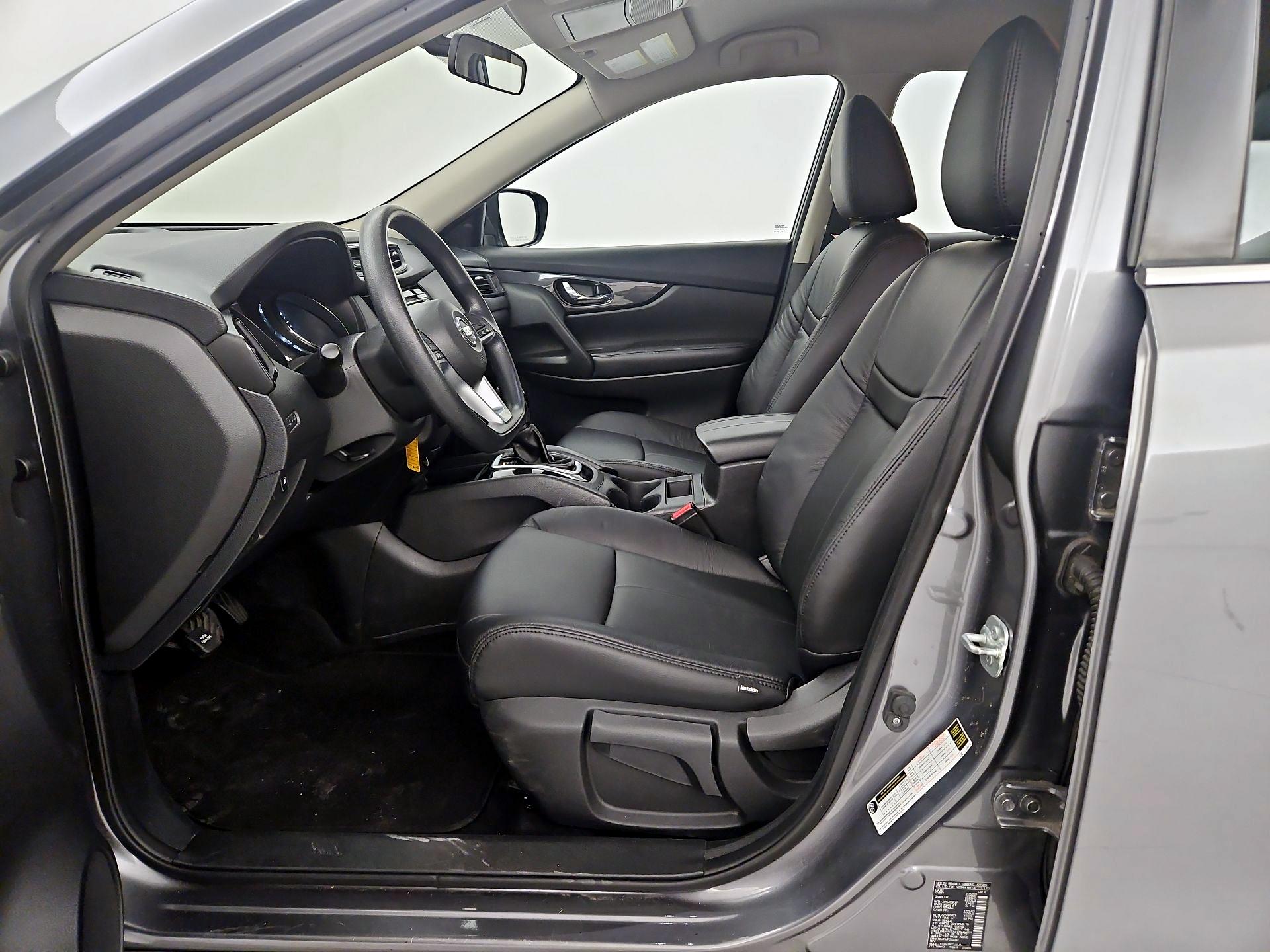 Thumbnail: 2018 Nissan Rogue - 11