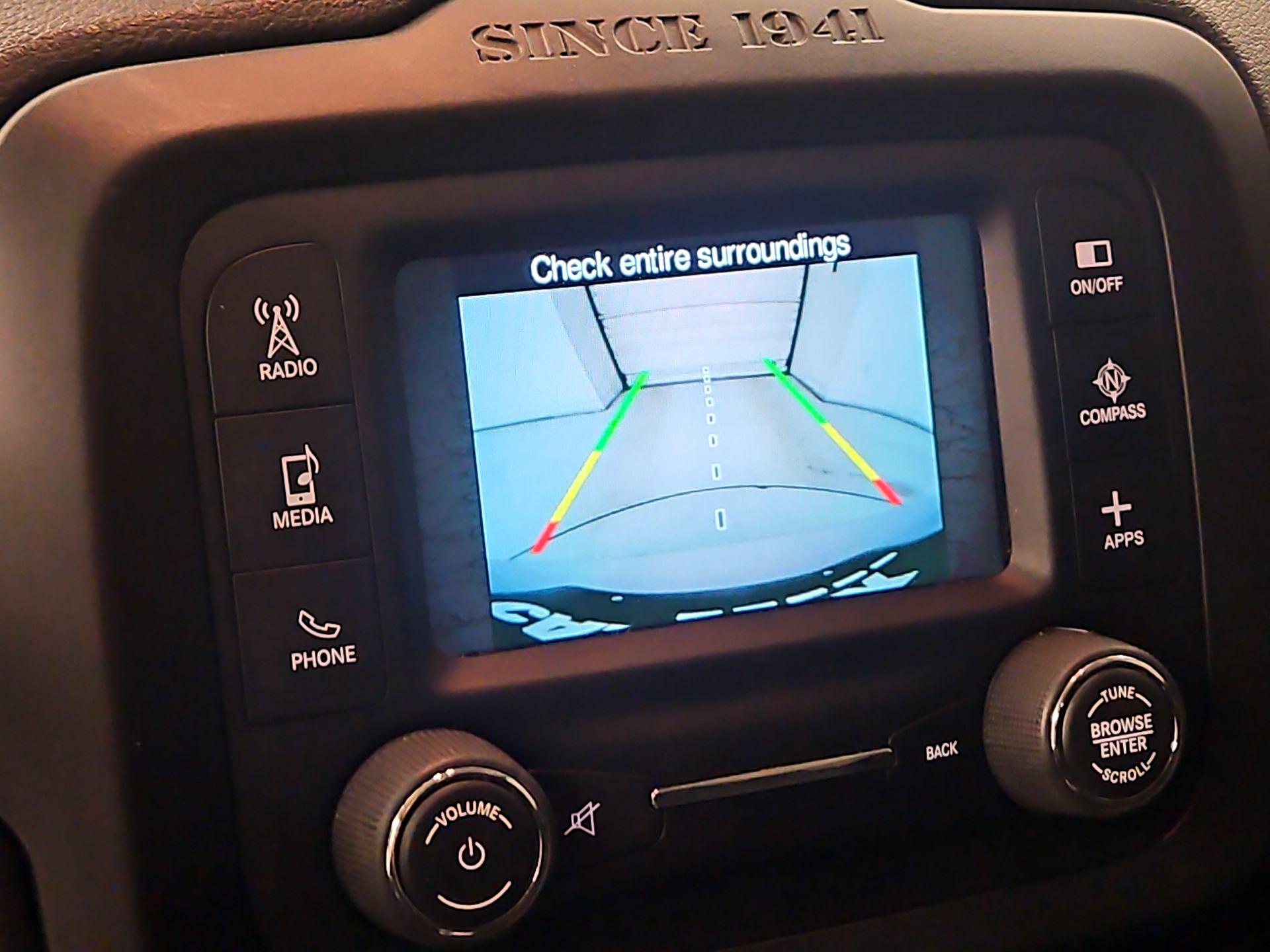 Thumbnail: 2017 Jeep Renegade - 14