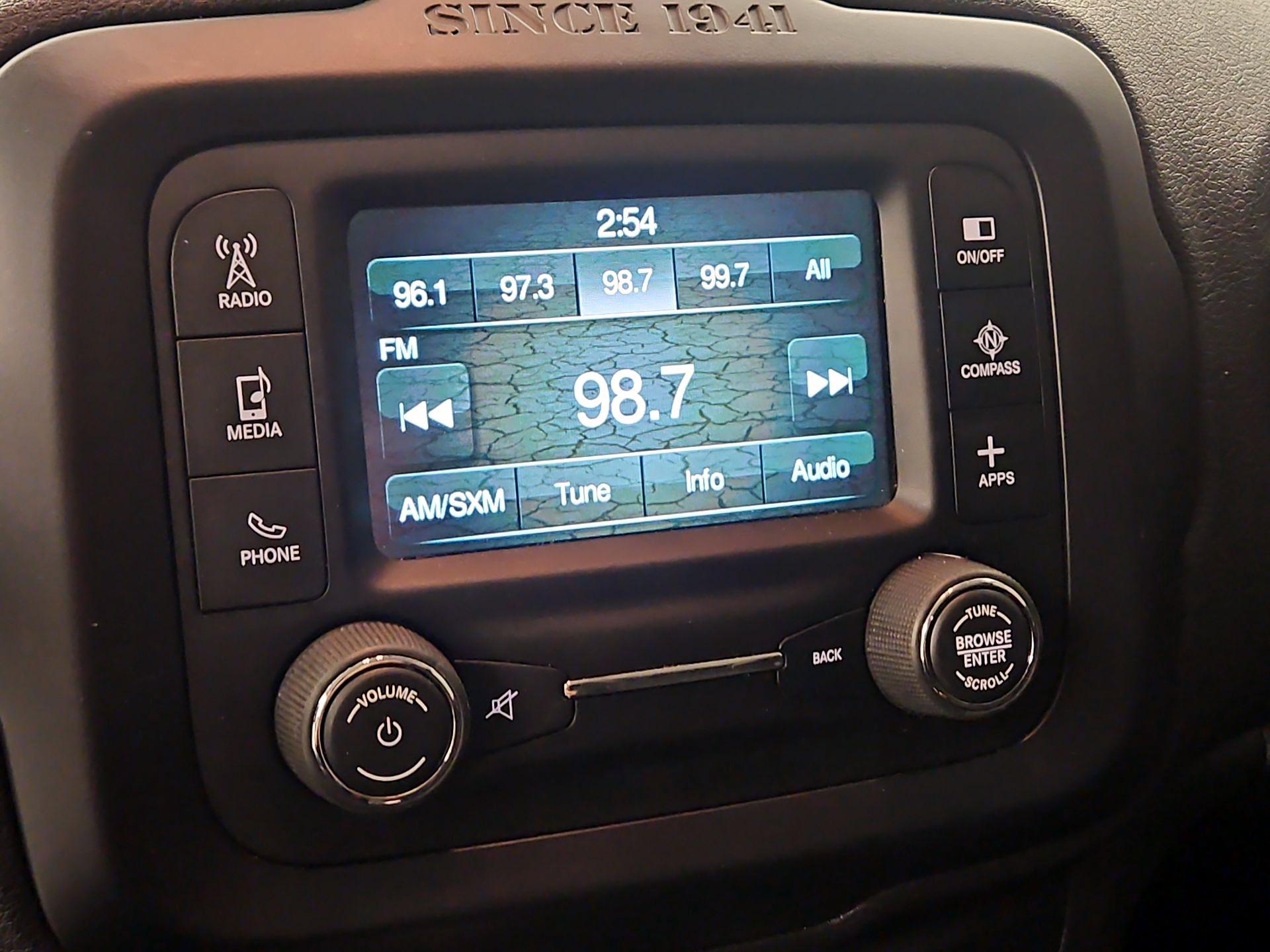 Thumbnail: 2017 Jeep Renegade - 15