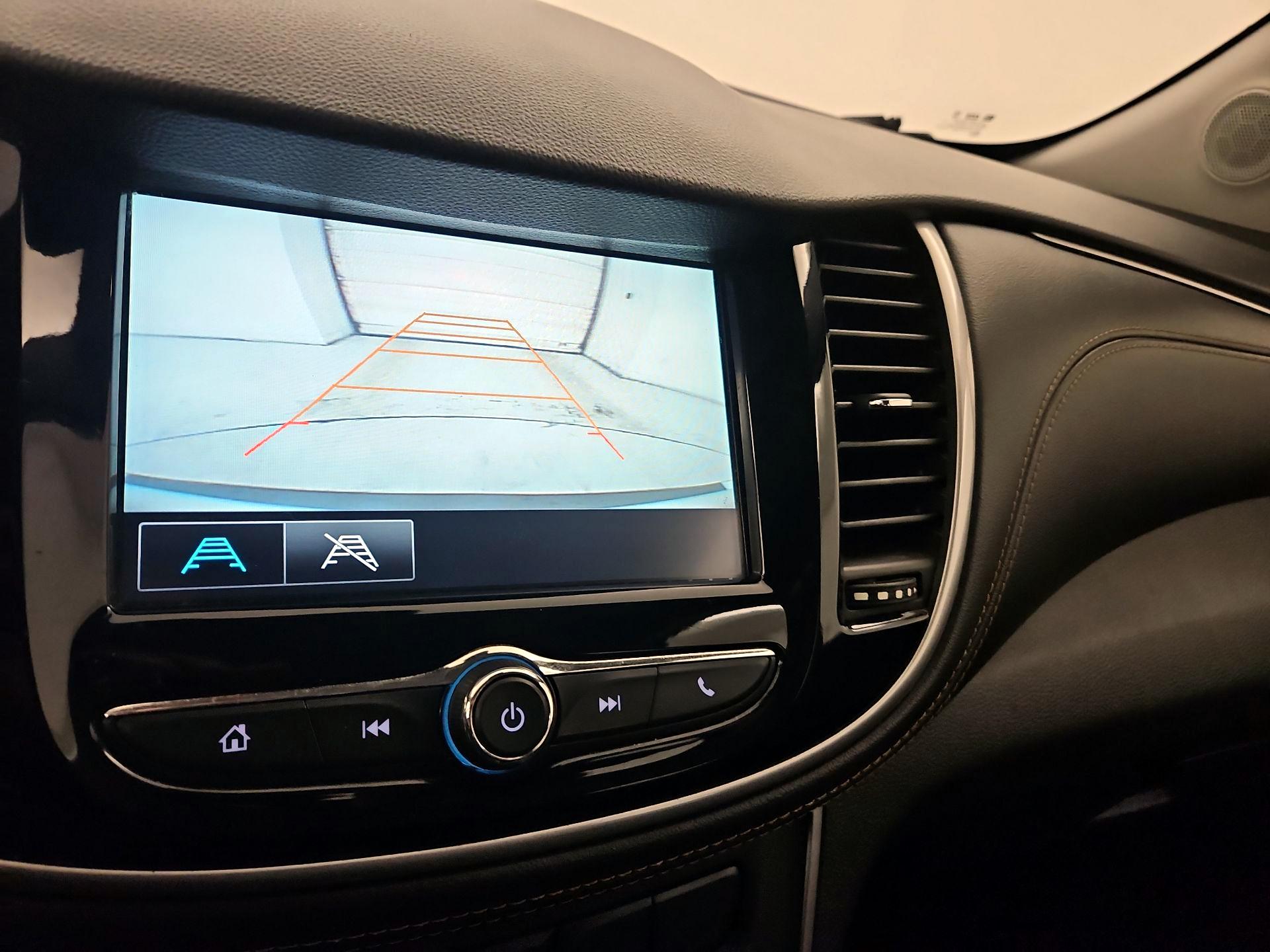 Thumbnail: 2017 Chevrolet Trax - 14