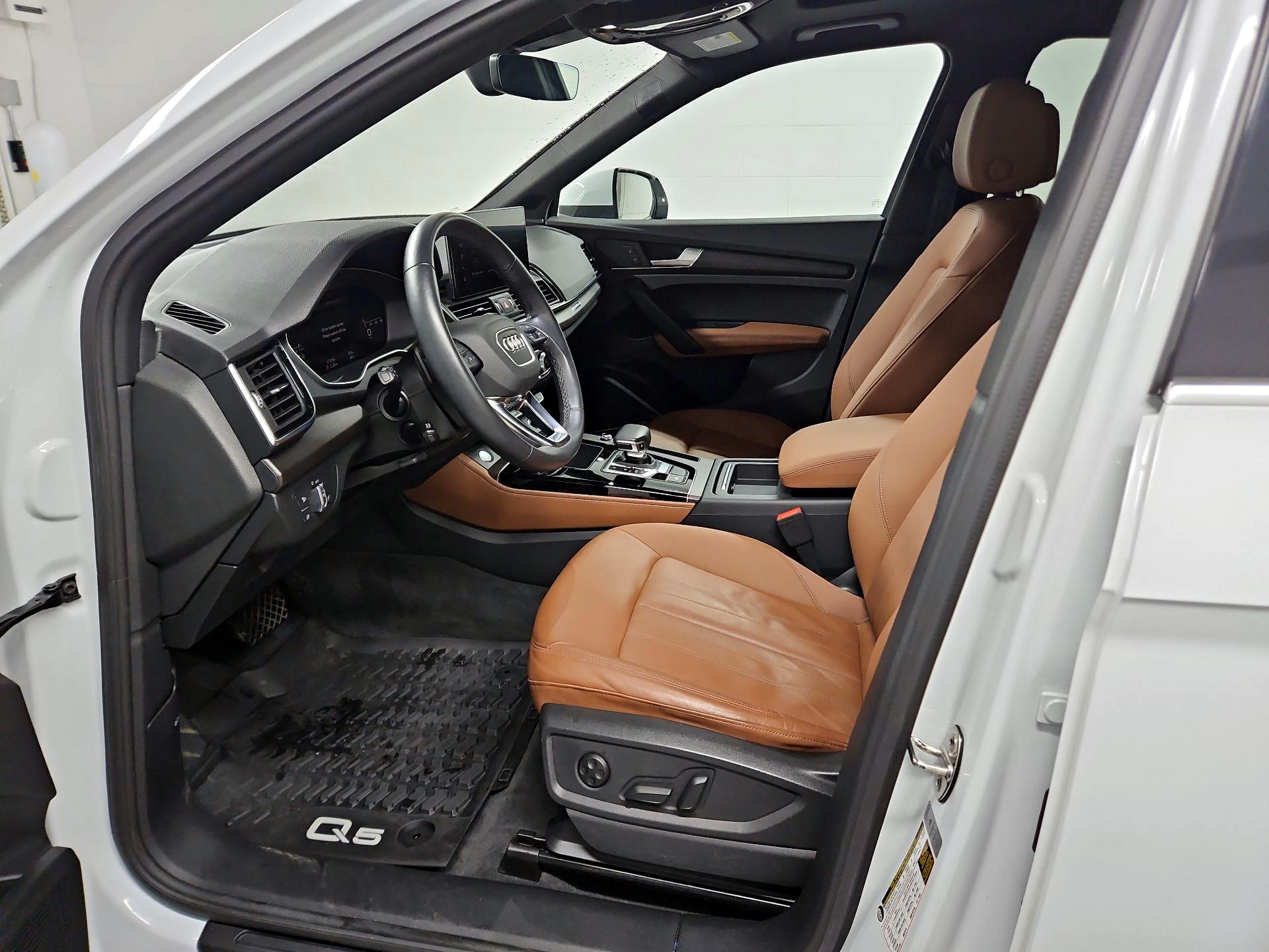 Thumbnail: 2022 Audi Q5 - 11