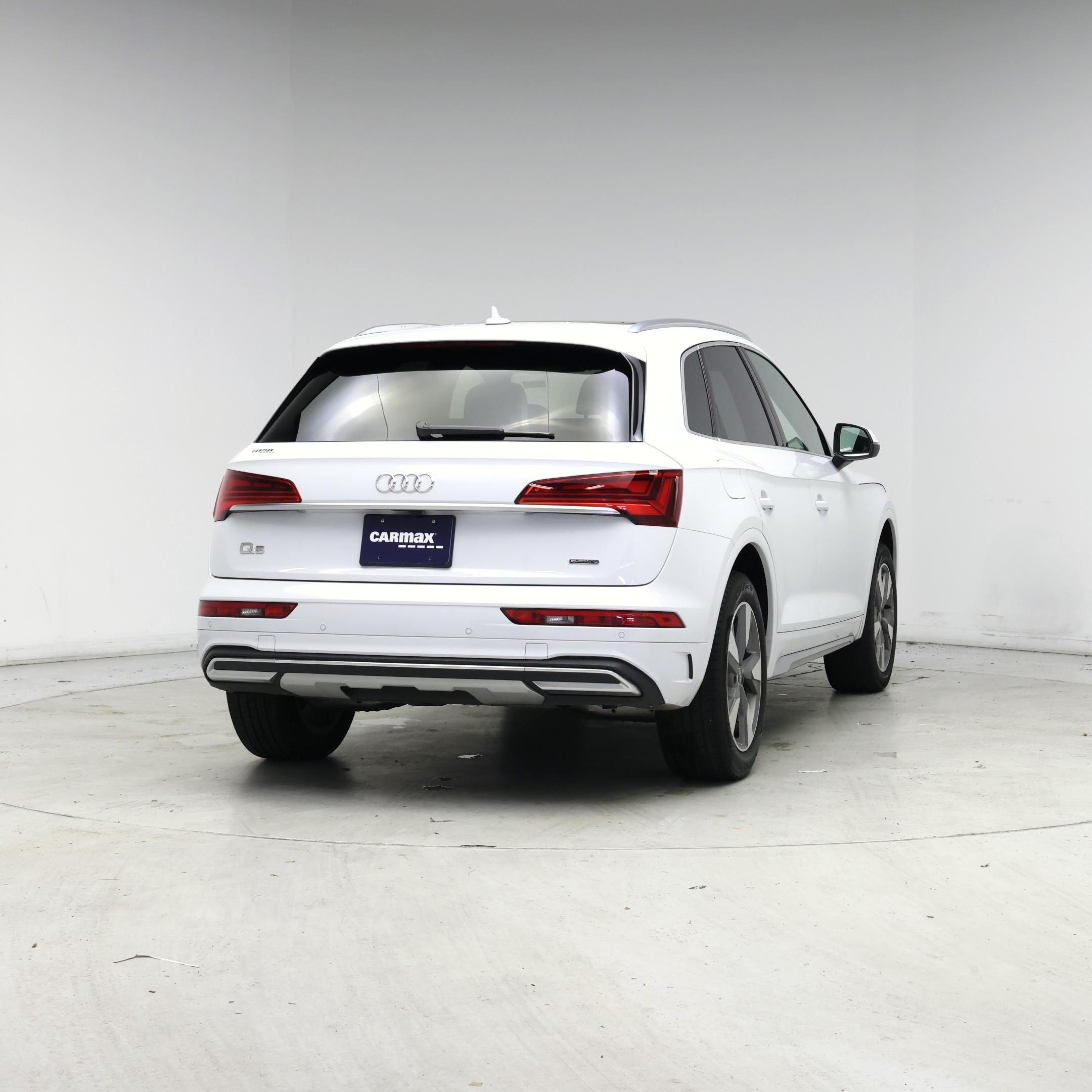 Thumbnail: 2022 Audi Q5 - 8