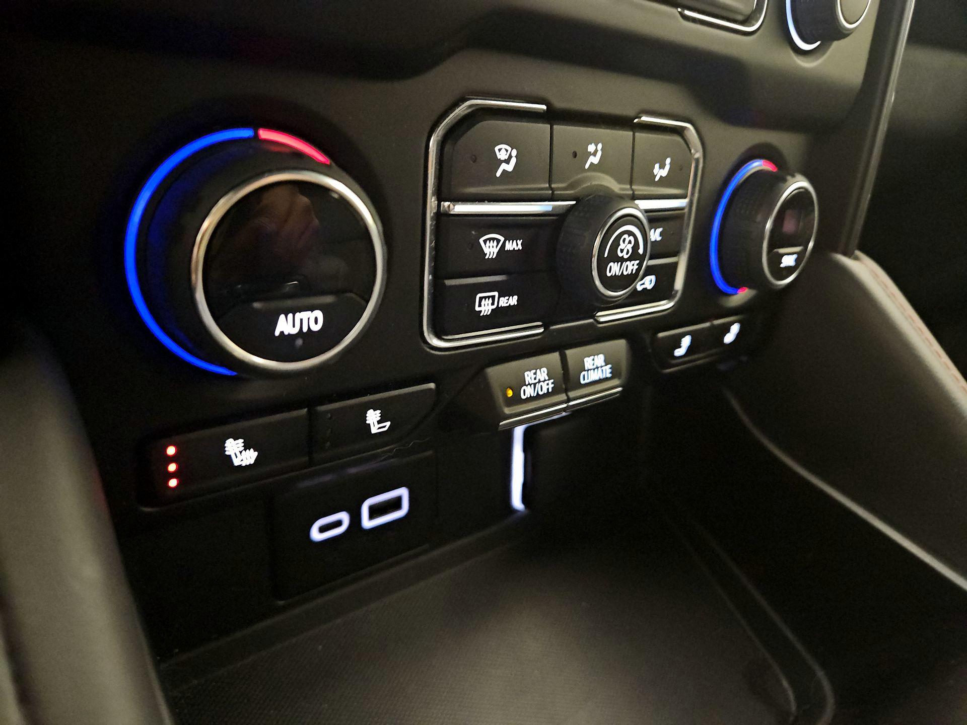 Thumbnail: 2024 Chevrolet Tahoe - 16